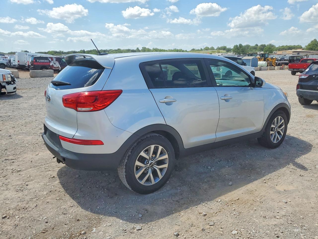 2015 Kia Sportage Lx Серебряный vin: KNDPB3AC8F7776041
