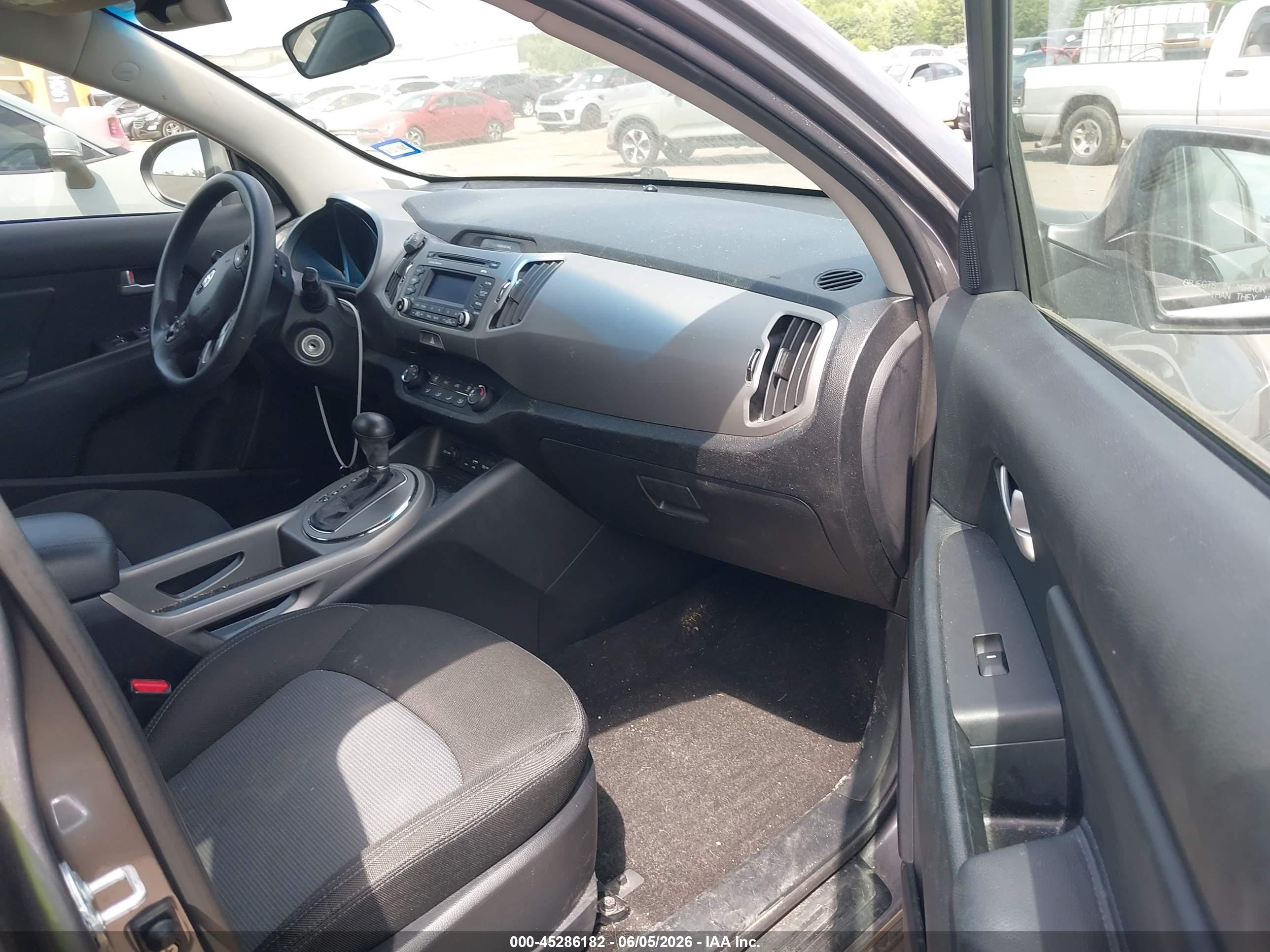 2016 Kia Sportage Lx Серый vin: KNDPB3AC8G7844890
