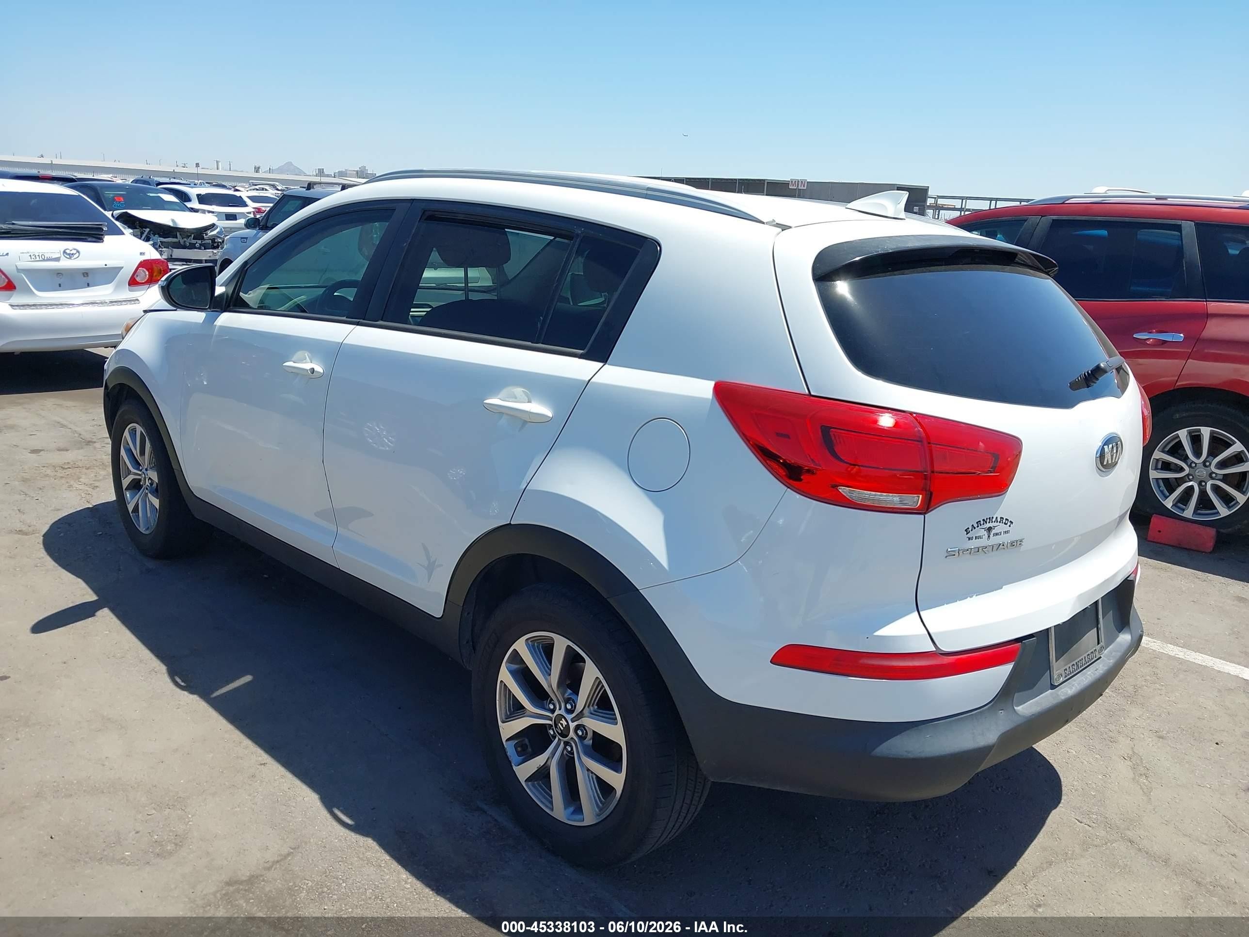 2015 Kia Sportage Lx Белый vin: KNDPB3AC9F7767249