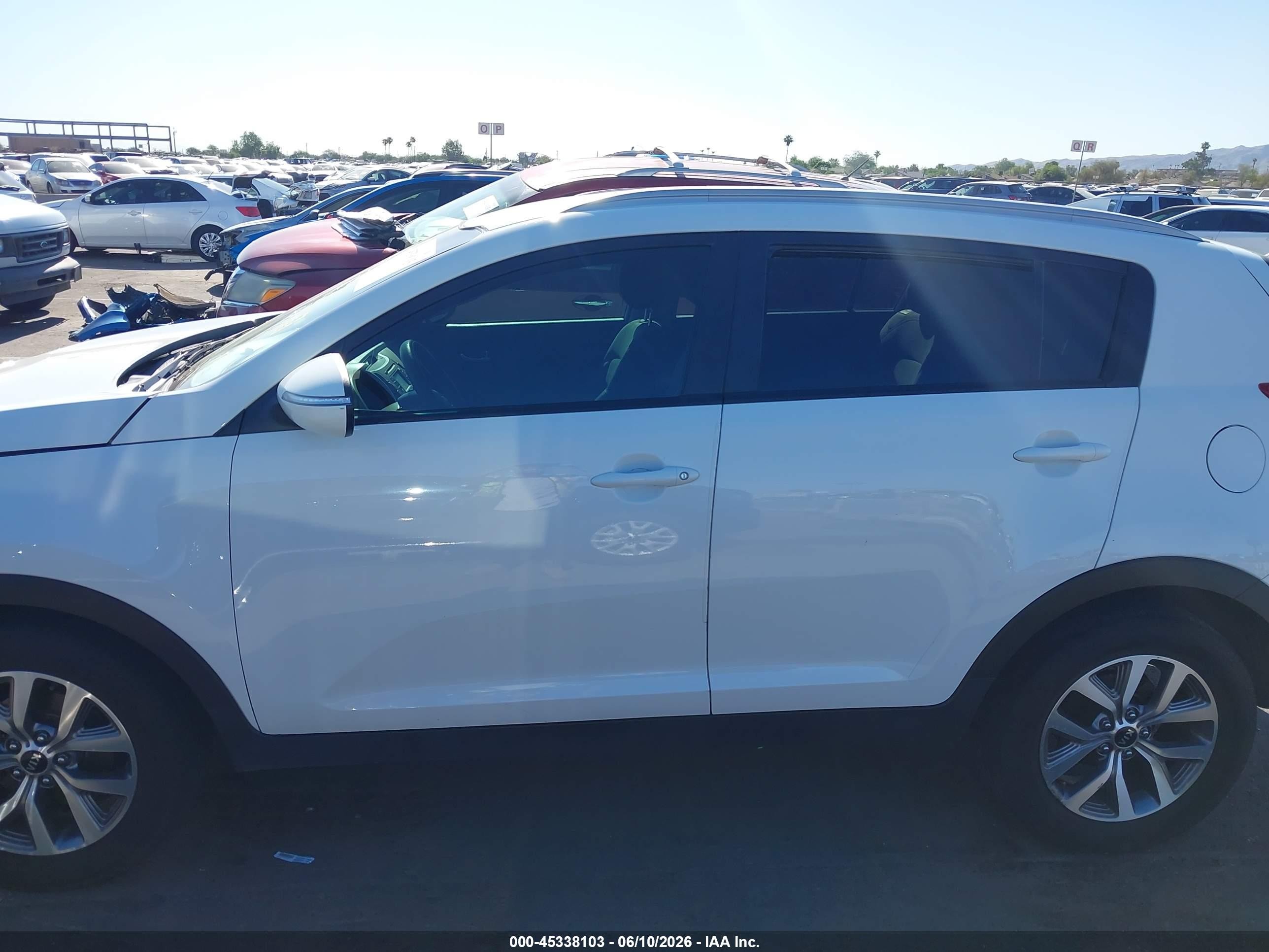 2015 Kia Sportage Lx Белый vin: KNDPB3AC9F7767249