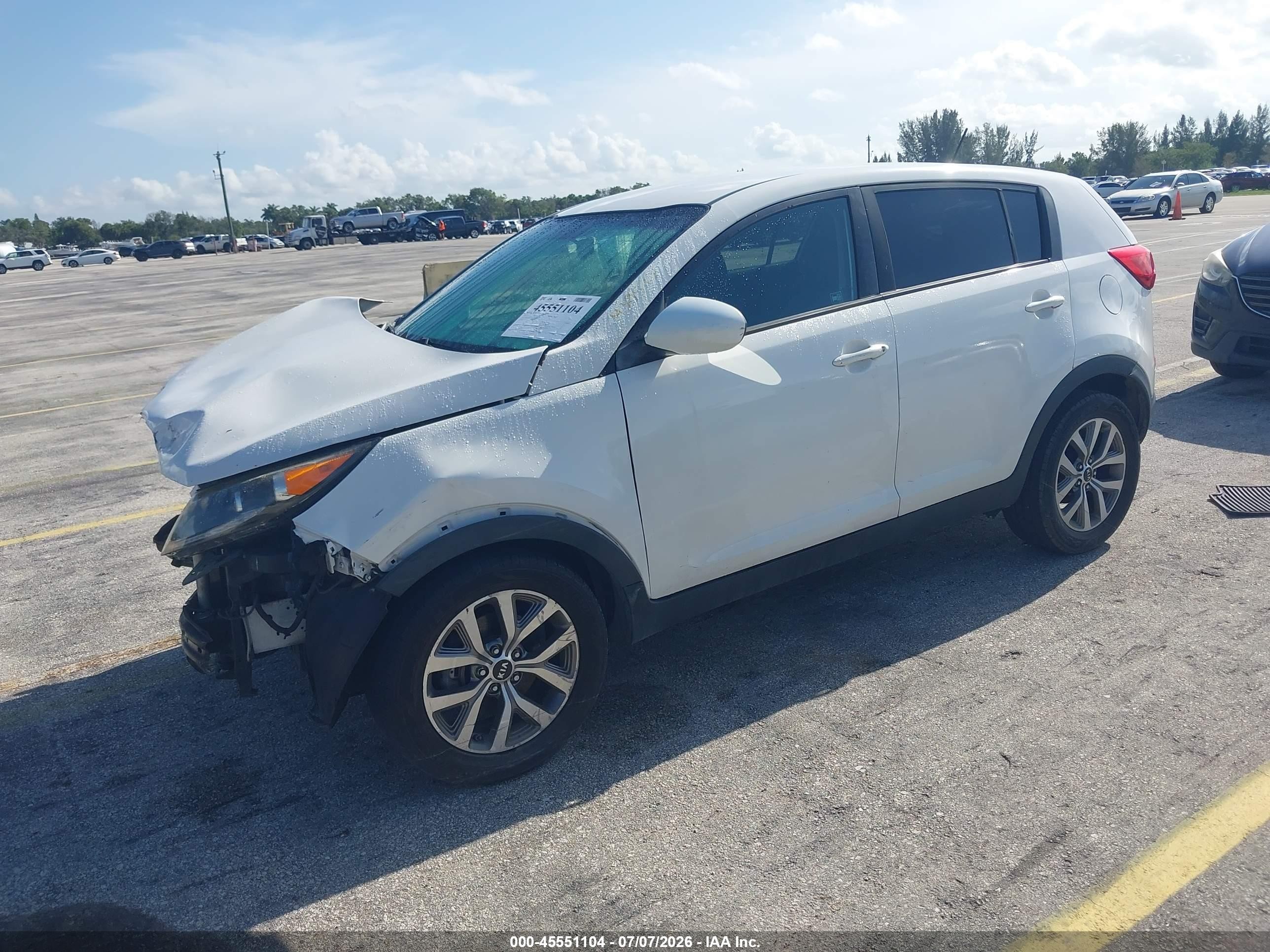 2014 Kia Sportage Lx White vin: KNDPB3ACXE7568015