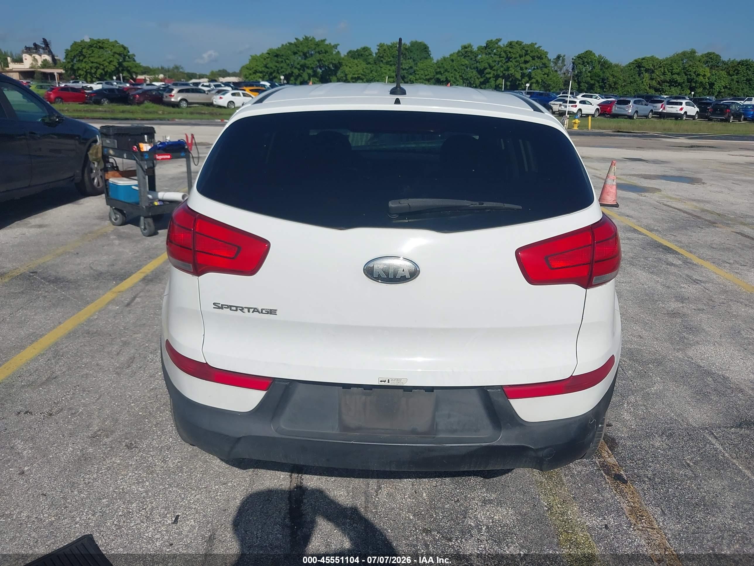 2014 Kia Sportage Lx White vin: KNDPB3ACXE7568015