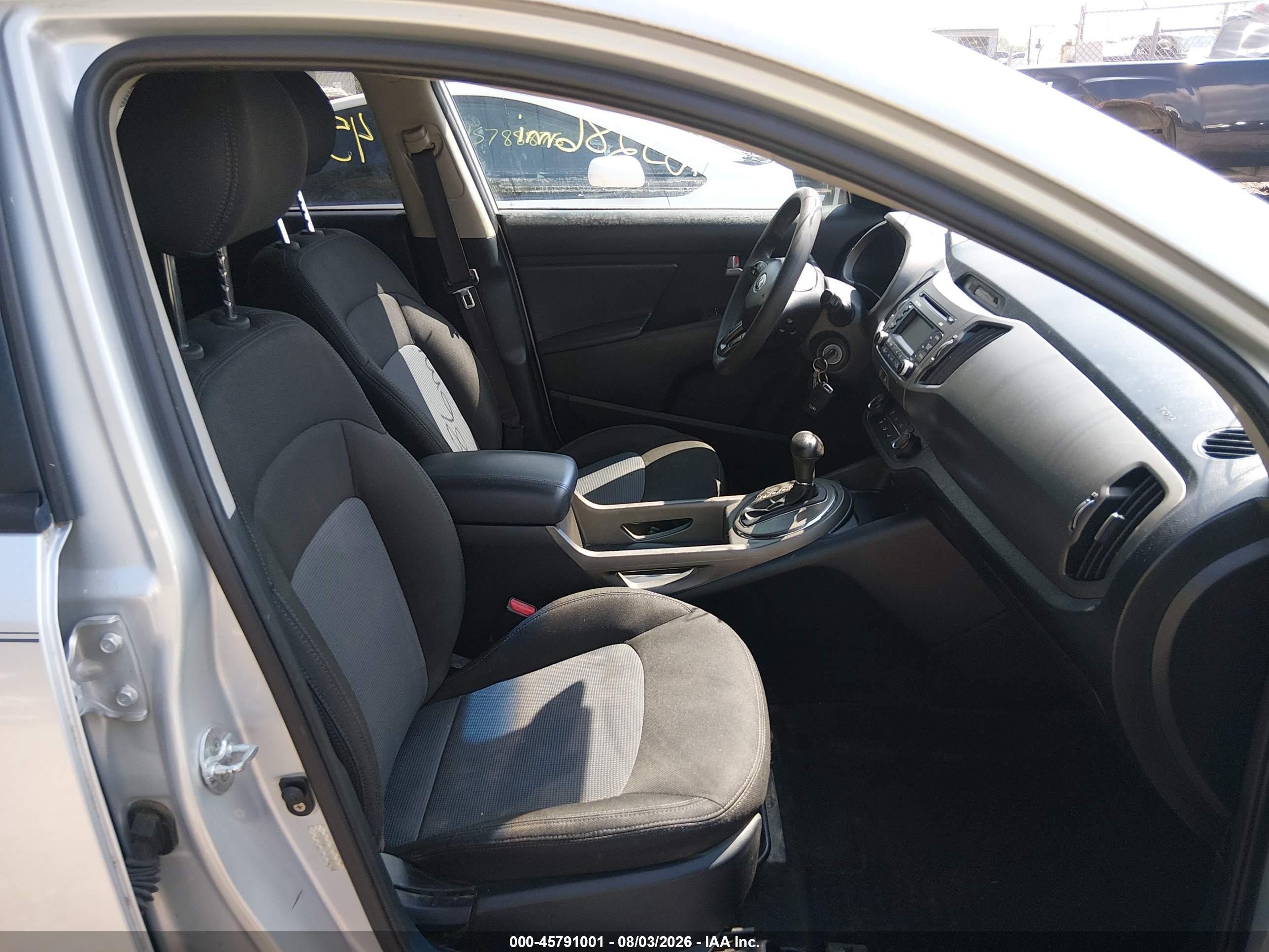 2014 Kia Sportage Lx Silver vin: KNDPB3ACXE7656403