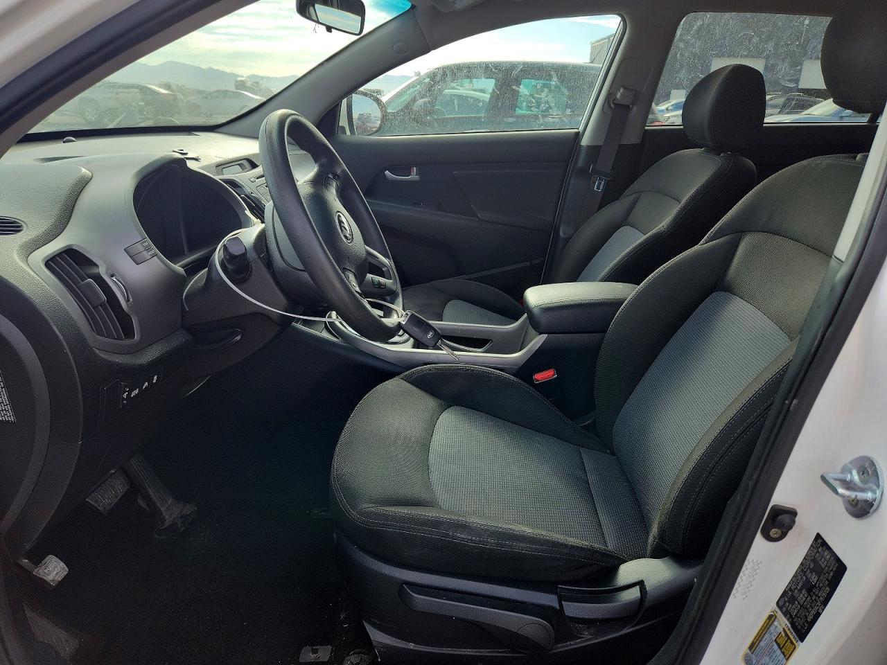 2015 Kia Sportage Lx White vin: KNDPB3ACXF7678709