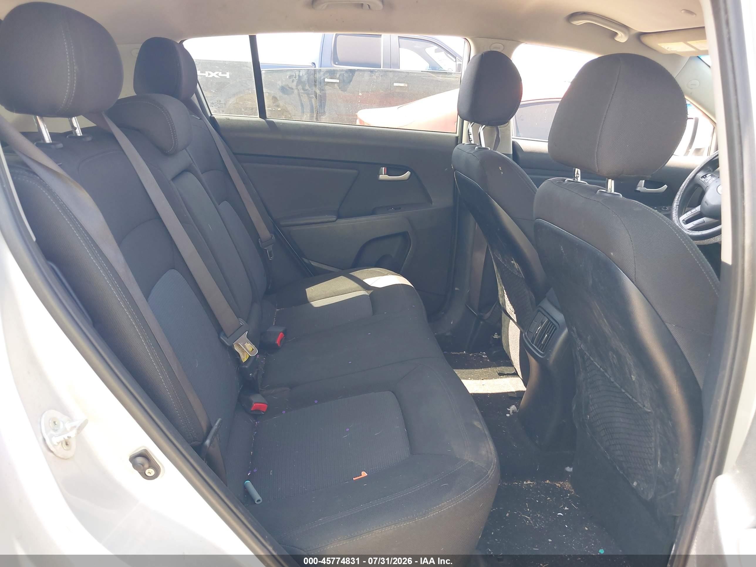 2015 Kia Sportage Lx Серебряный vin: KNDPB3ACXF7719730