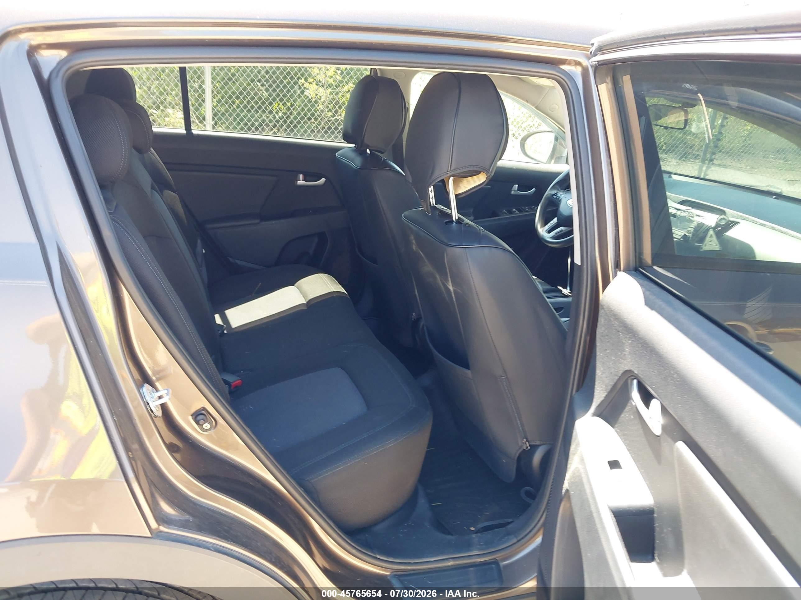 2015 Kia Sportage Lx Коричневый vin: KNDPB3ACXF7728878