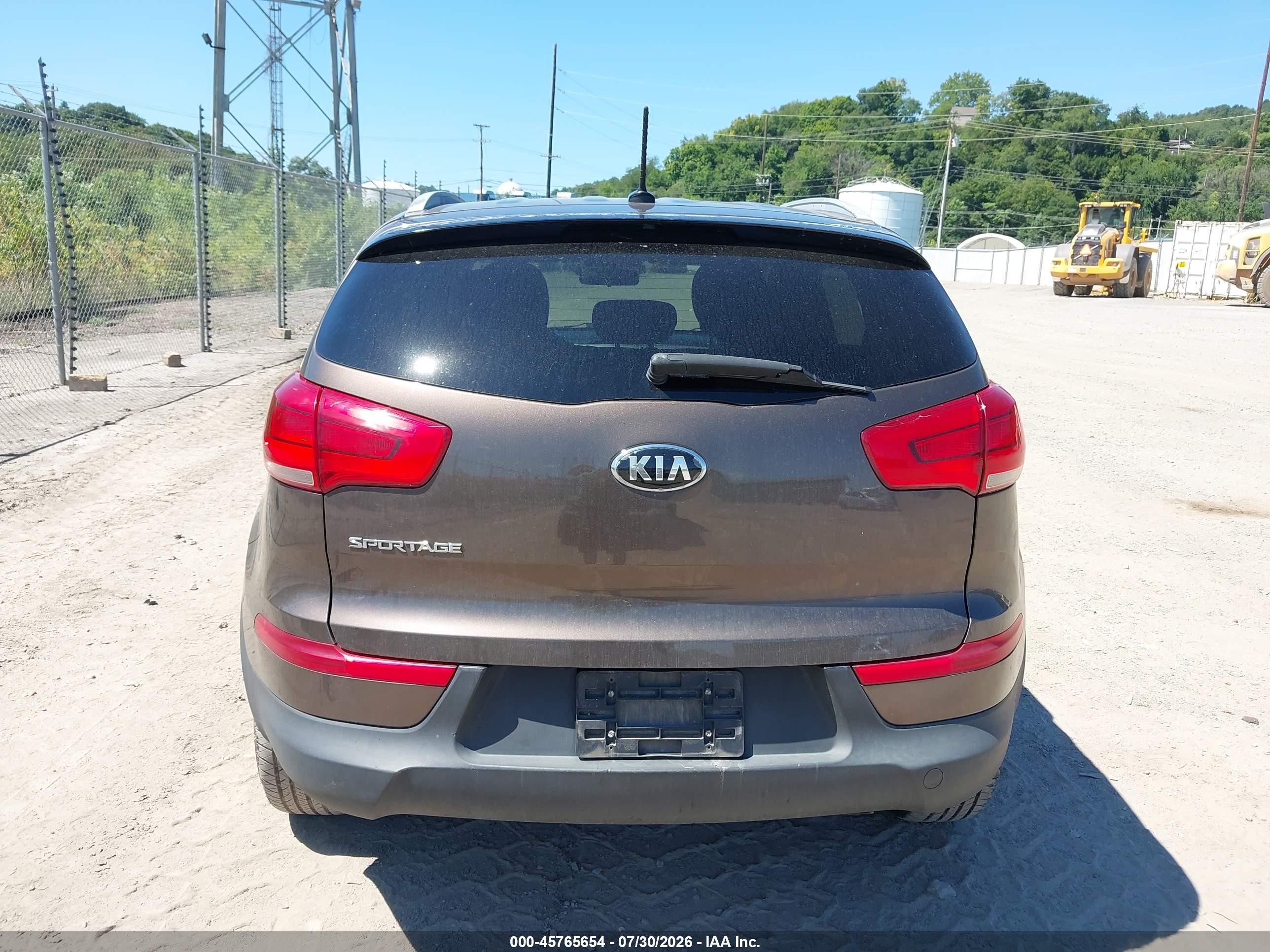 2015 Kia Sportage Lx Коричневый vin: KNDPB3ACXF7728878
