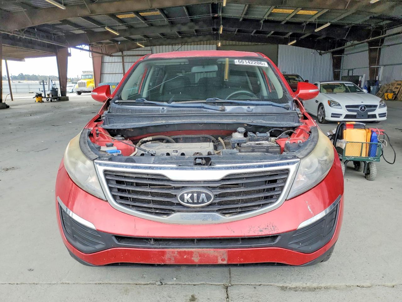 2011 Kia Sportage Lx Red vin: KNDPBCA20B7083904