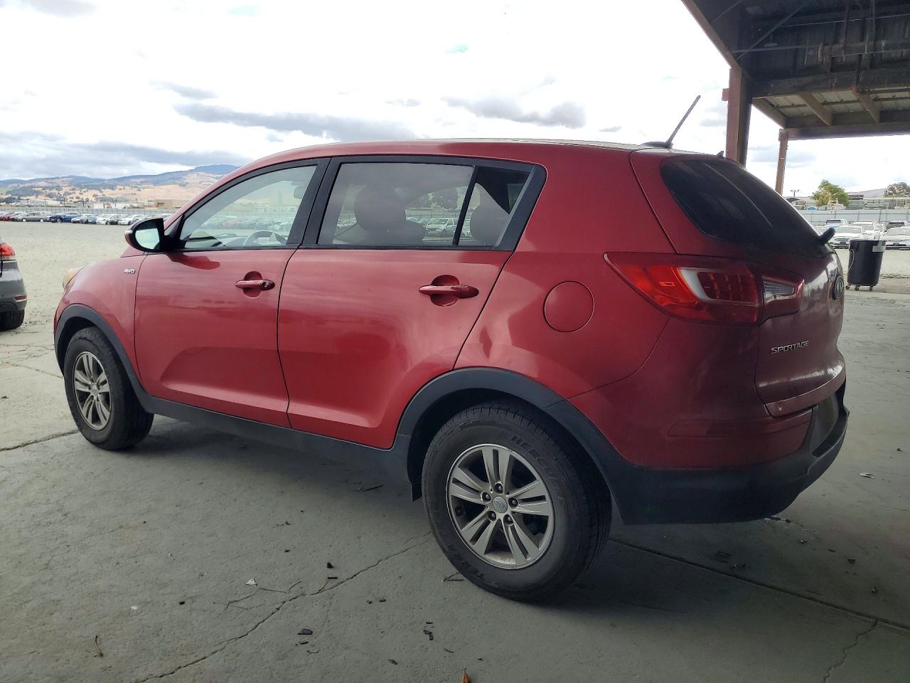 2011 Kia Sportage Lx Red vin: KNDPBCA20B7083904