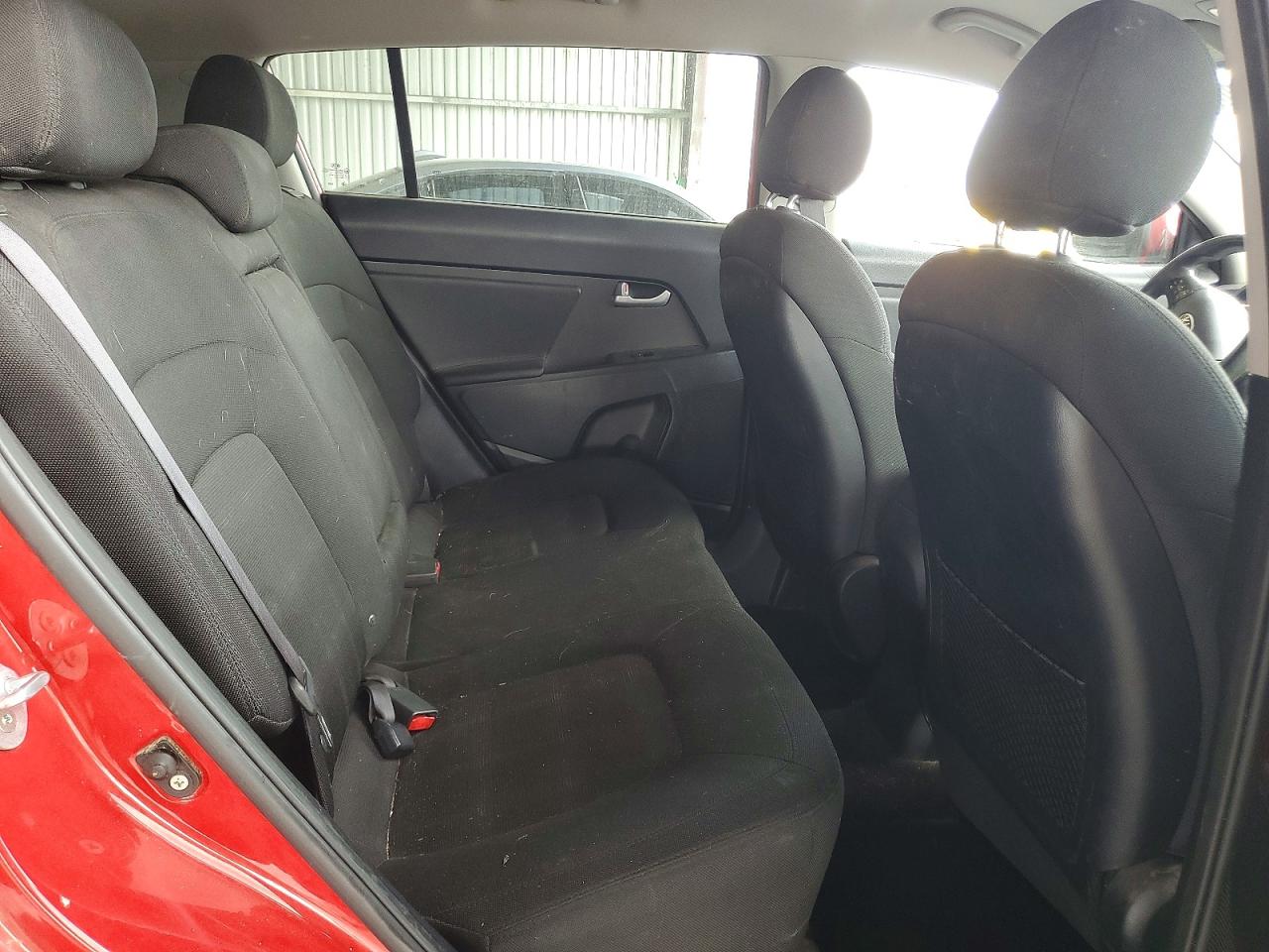 2011 Kia Sportage Lx Red vin: KNDPBCA20B7083904