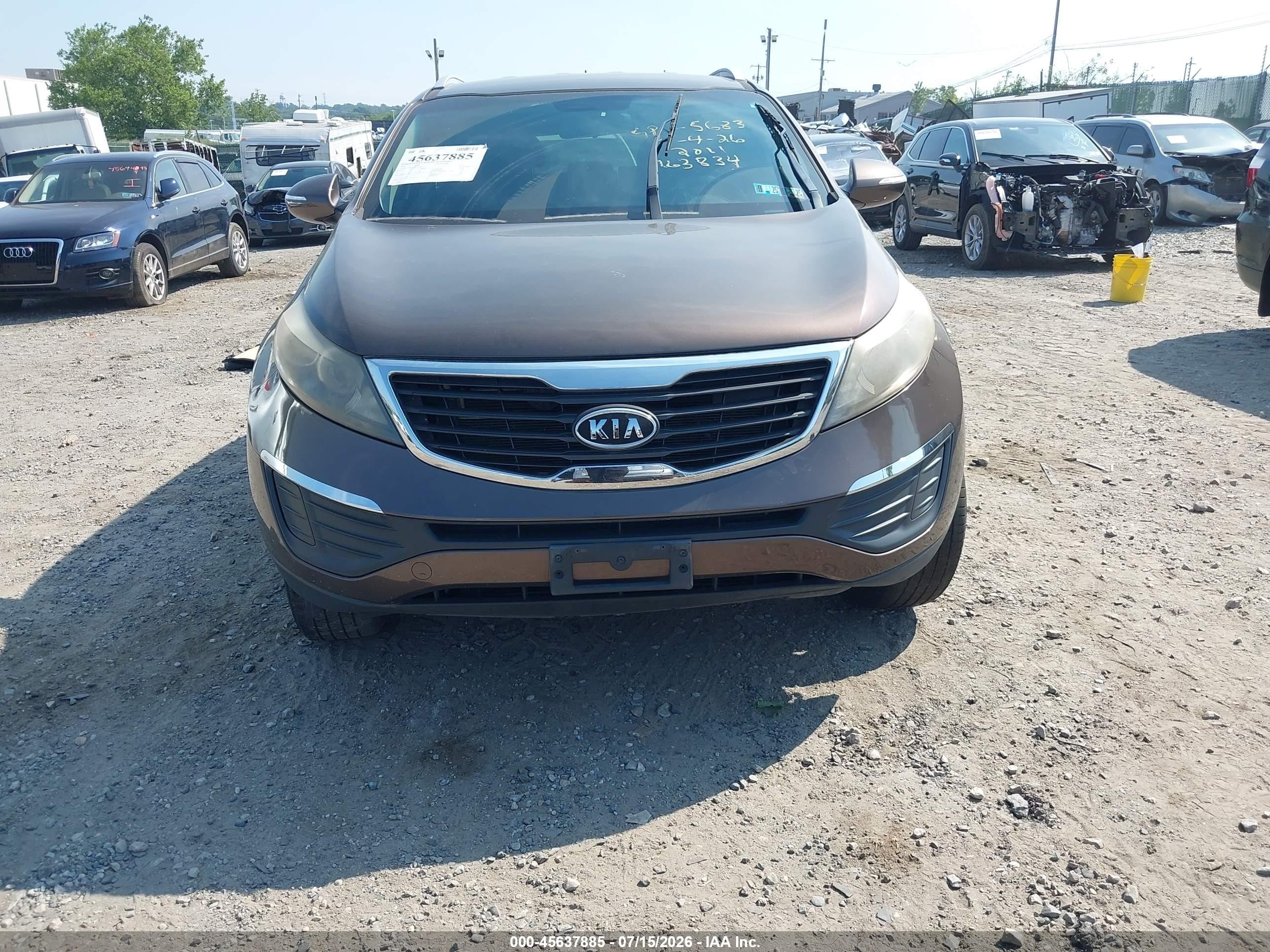 2011 Kia Sportage Lx Tan vin: KNDPBCA20B7163834