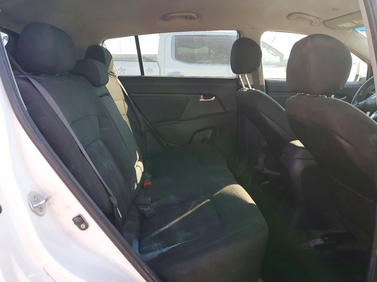 2013 Kia Sportage Lx White vin: KNDPBCA20D7535093