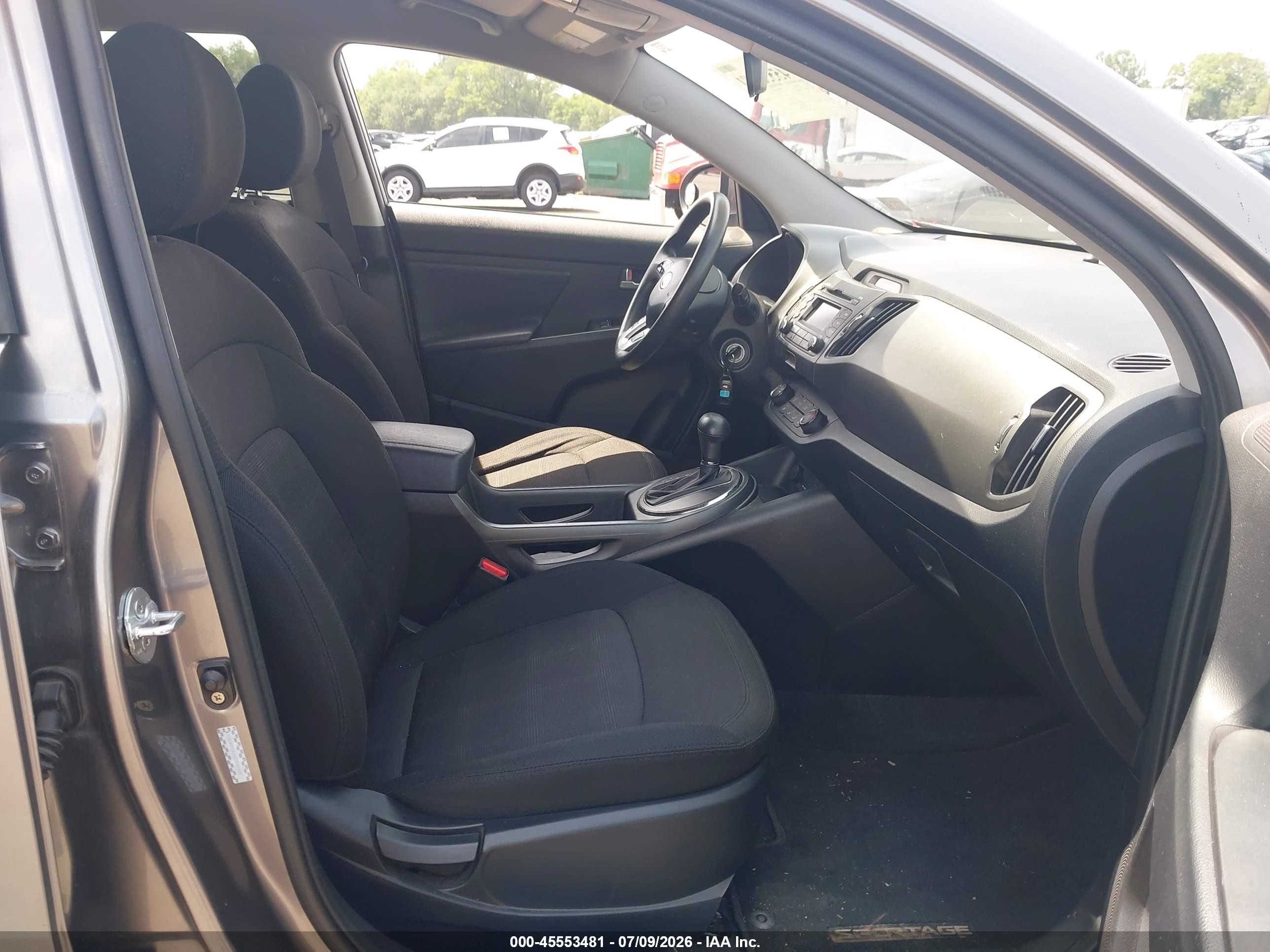 2011 Kia Sportage Lx Gray vin: KNDPBCA21B7047638