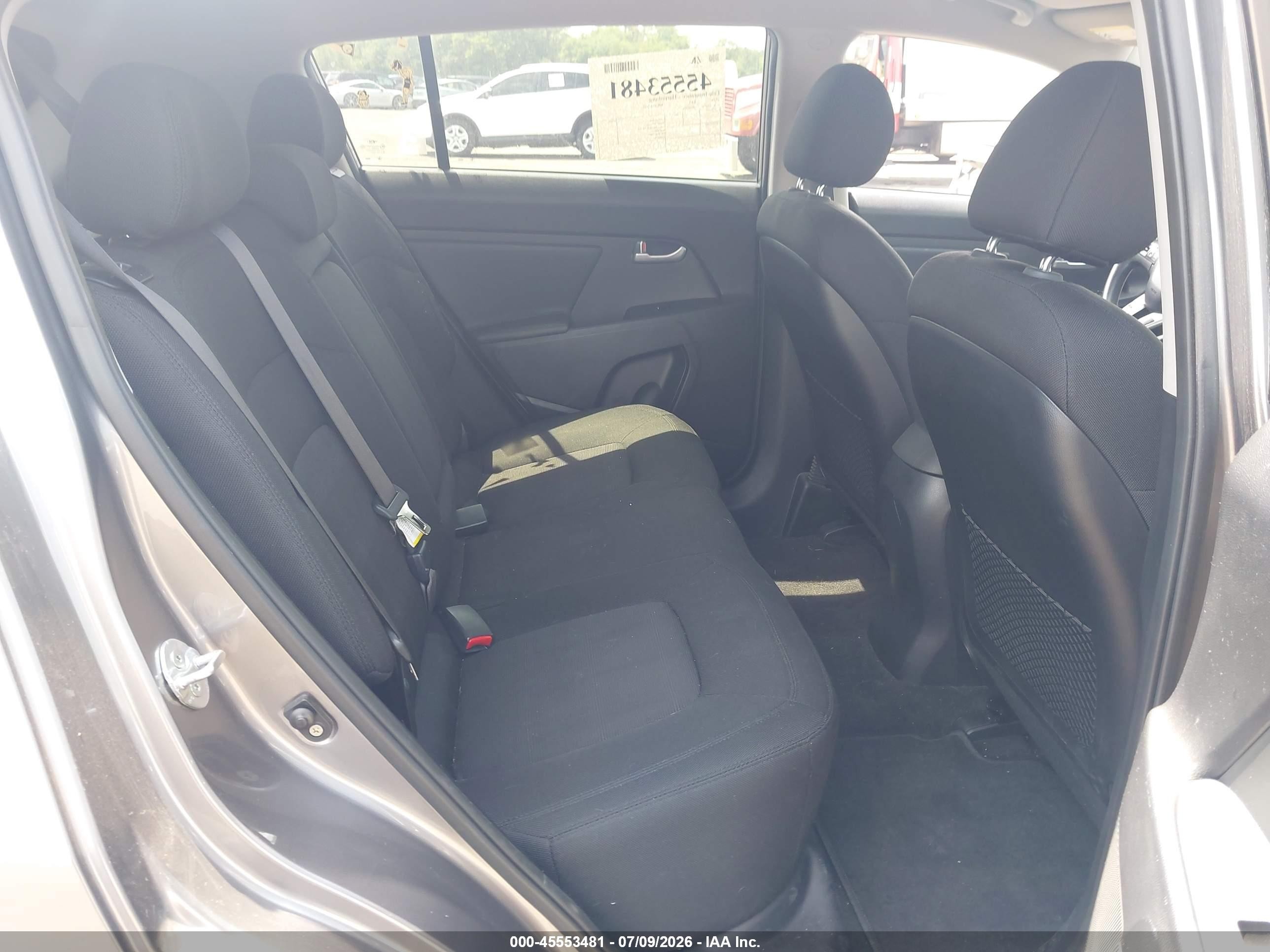 2011 Kia Sportage Lx Gray vin: KNDPBCA21B7047638