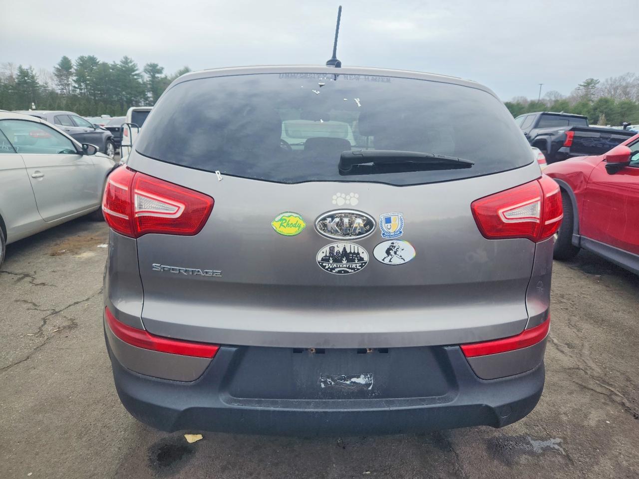 2011 Kia Sportage Charcoal vin: KNDPBCA21B7074922