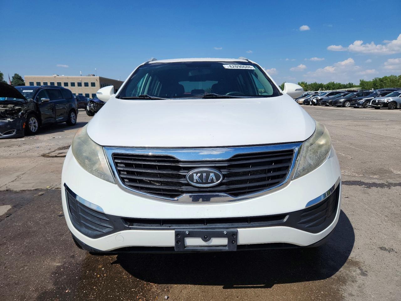 2012 Kia Sportage Lx White vin: KNDPBCA21C7234346