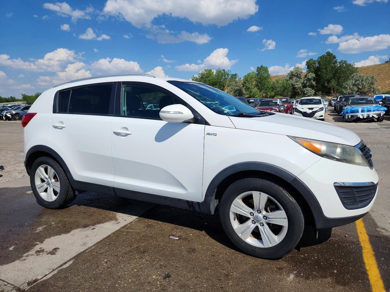 2012 Kia Sportage Lx White vin: KNDPBCA21C7234346