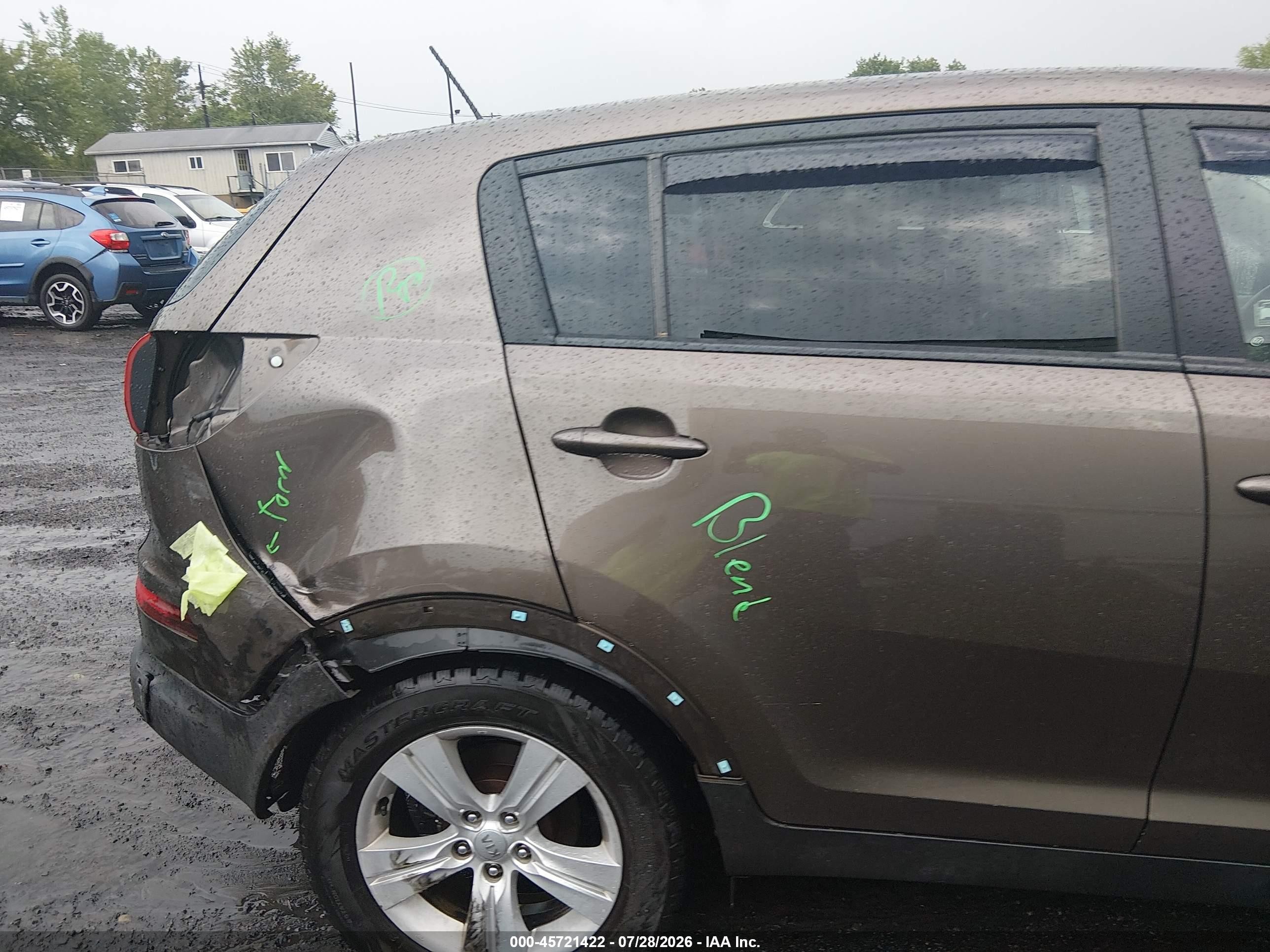 2012 Kia Sportage Lx Gray vin: KNDPBCA21C7293820