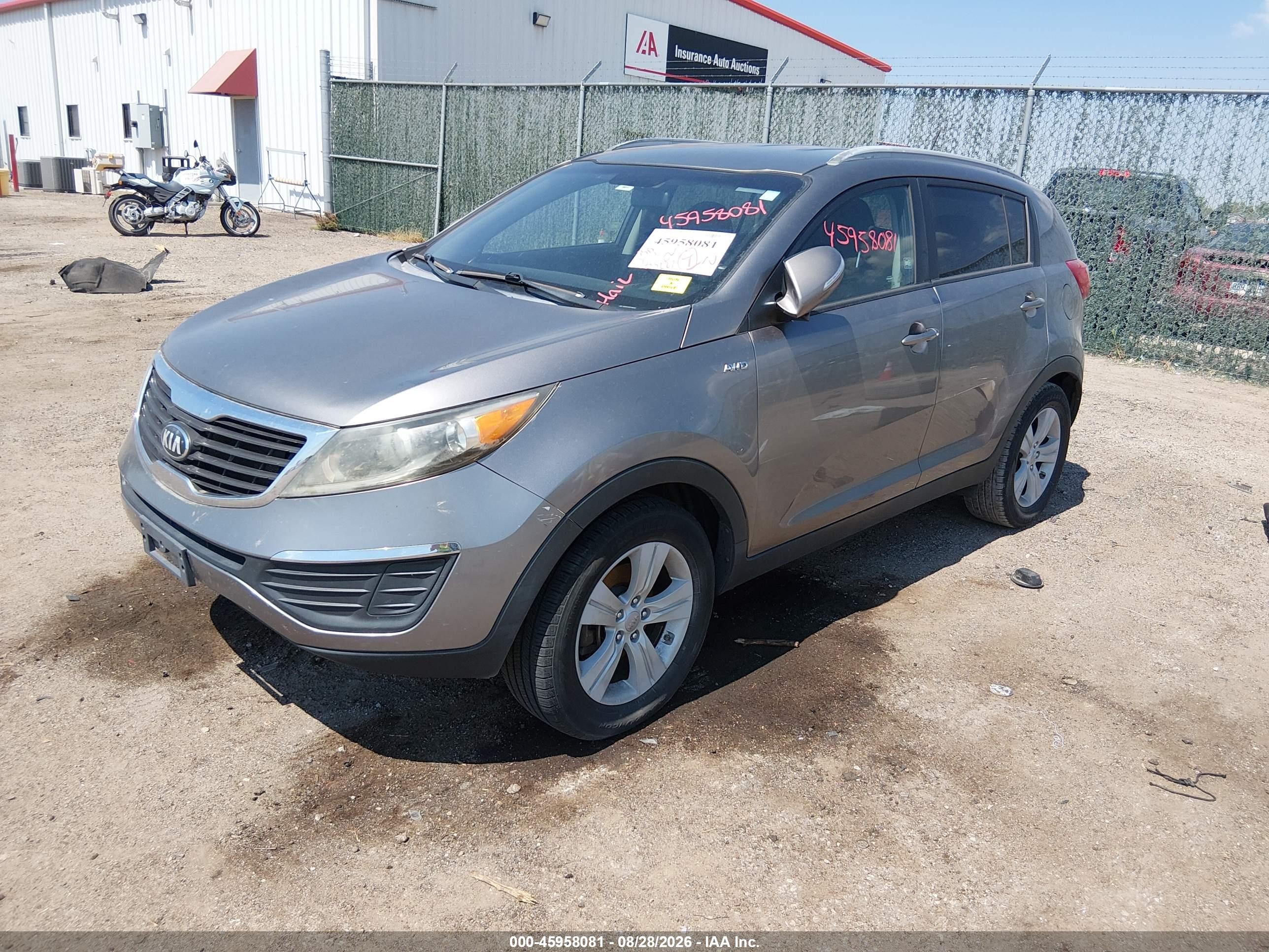 2013 Kia Sportage Lx Gray vin: KNDPBCA21D7399640