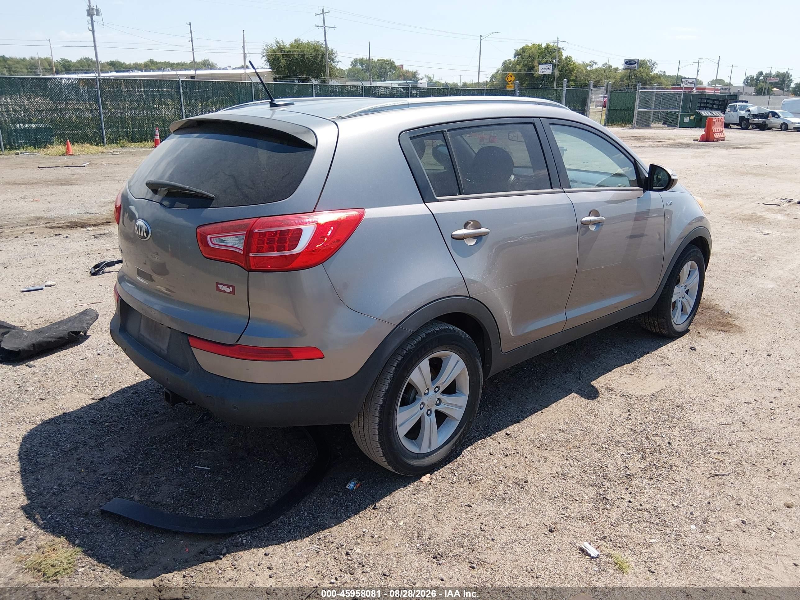 2013 Kia Sportage Lx Gray vin: KNDPBCA21D7399640