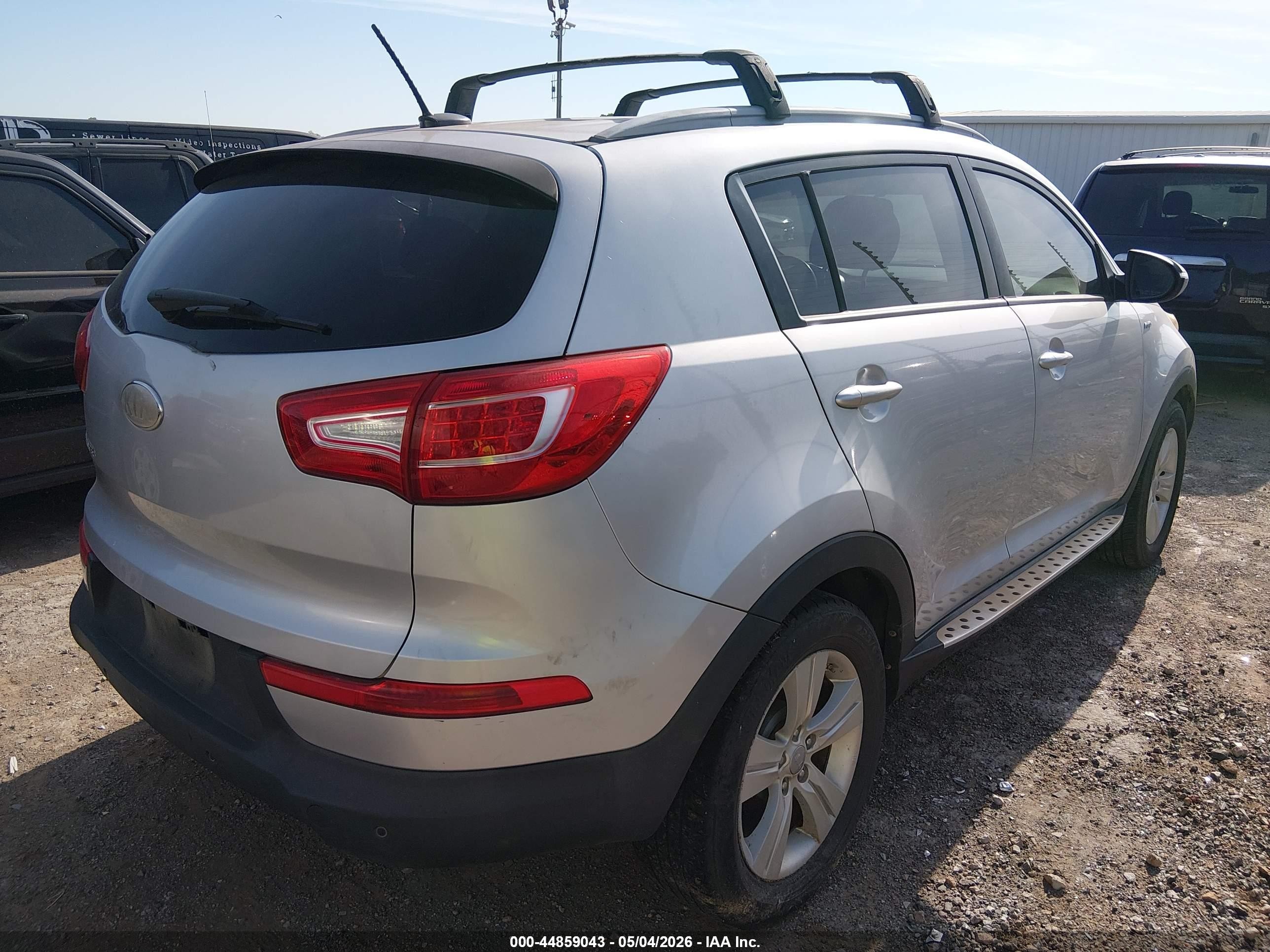 2013 Kia Sportage Lx Silver vin: KNDPBCA21D7439957