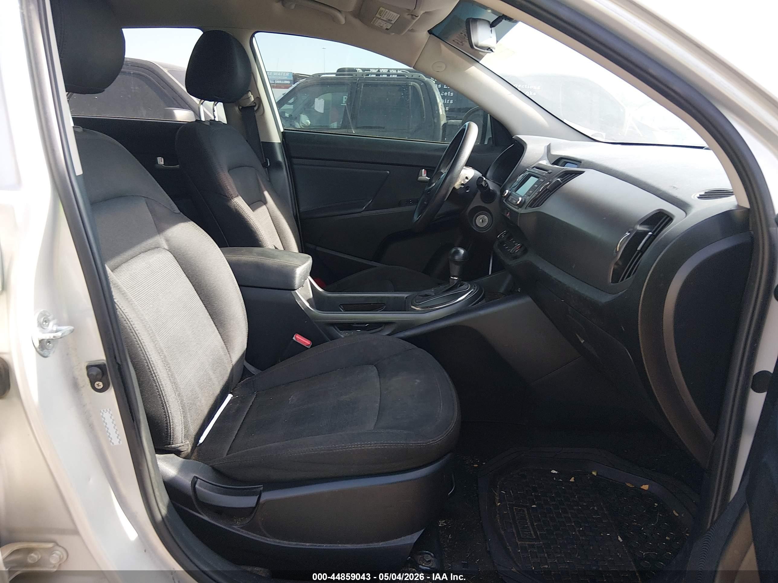 2013 Kia Sportage Lx Silver vin: KNDPBCA21D7439957