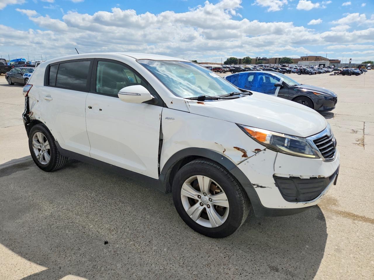 2013 Kia Sportage Lx White vin: KNDPBCA21D7543641