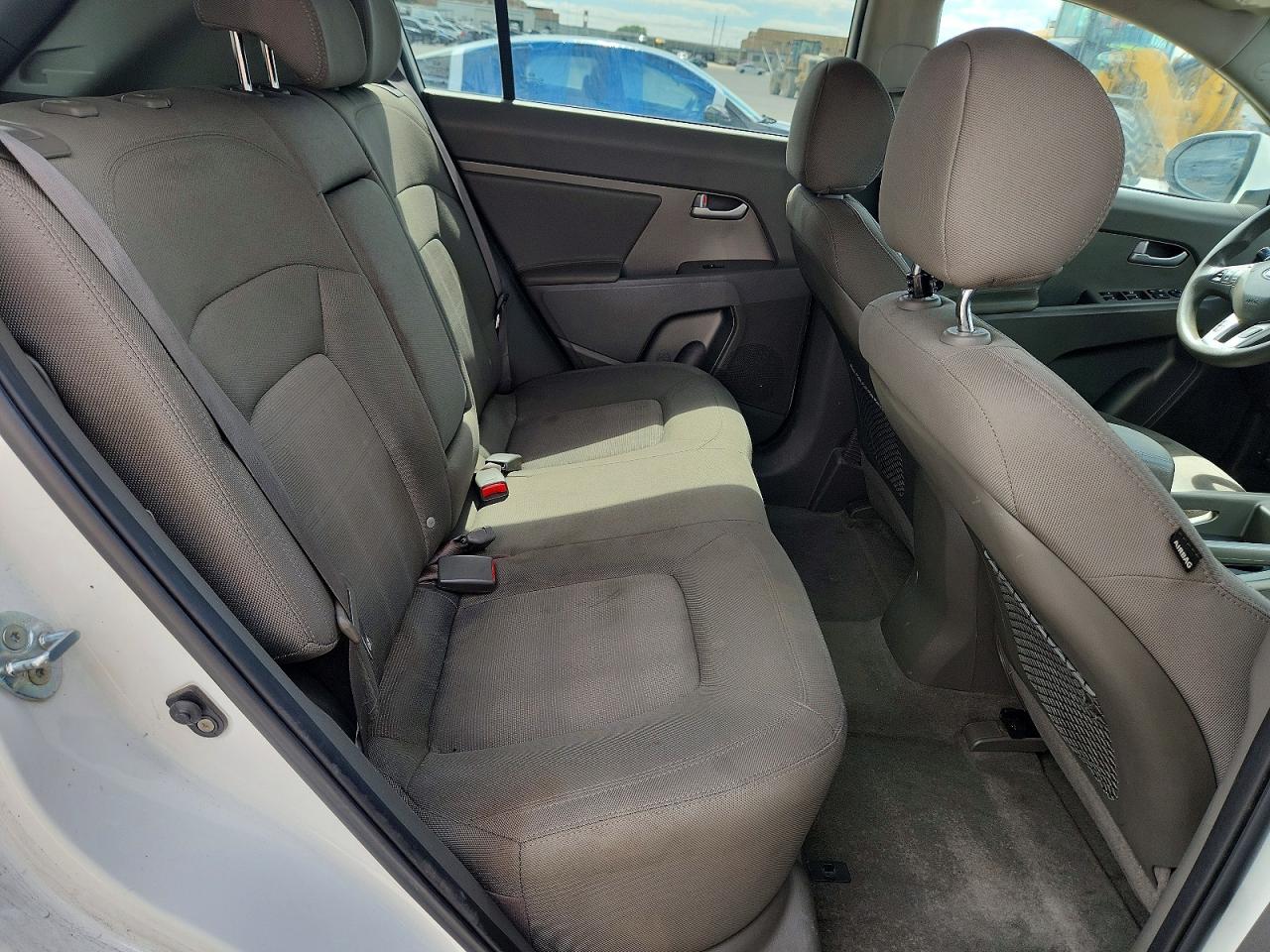2013 Kia Sportage Lx White vin: KNDPBCA21D7543641
