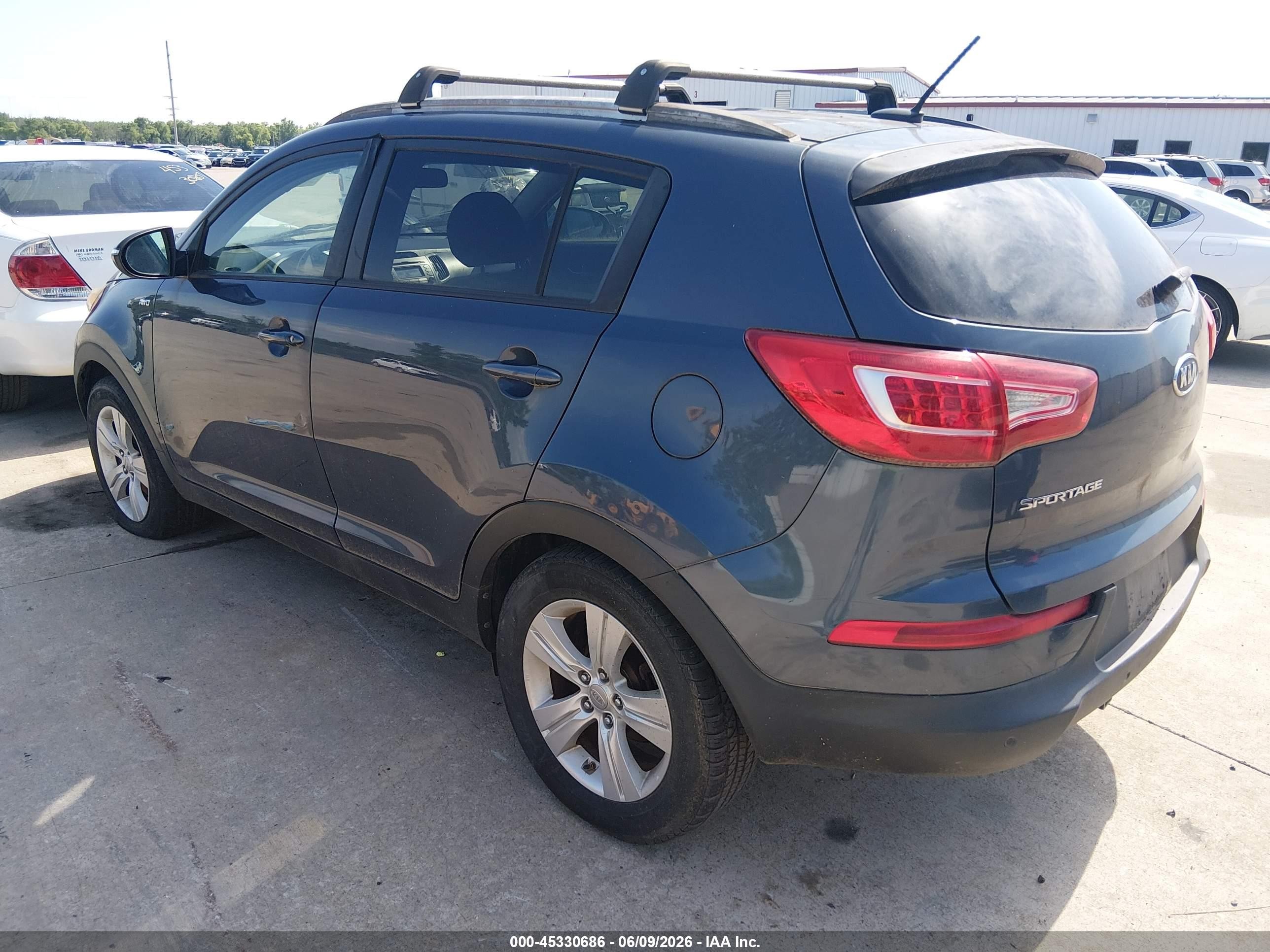2011 Kia Sportage Lx Gray vin: KNDPBCA22B7062262