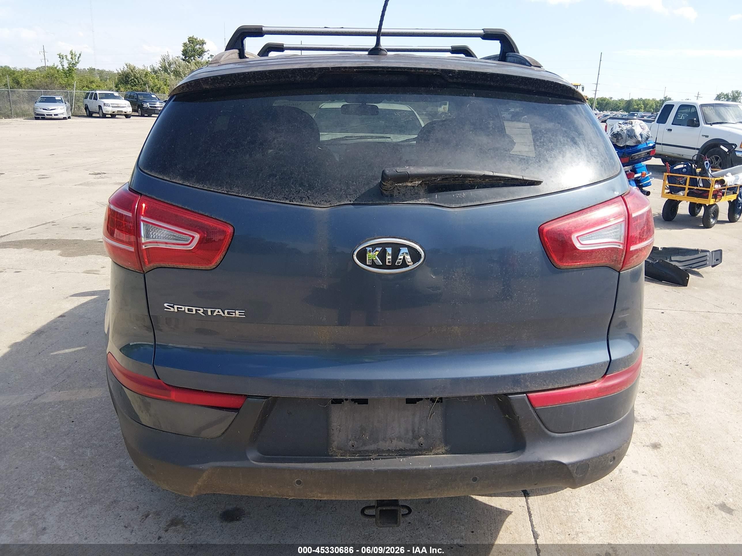 2011 Kia Sportage Lx Gray vin: KNDPBCA22B7062262