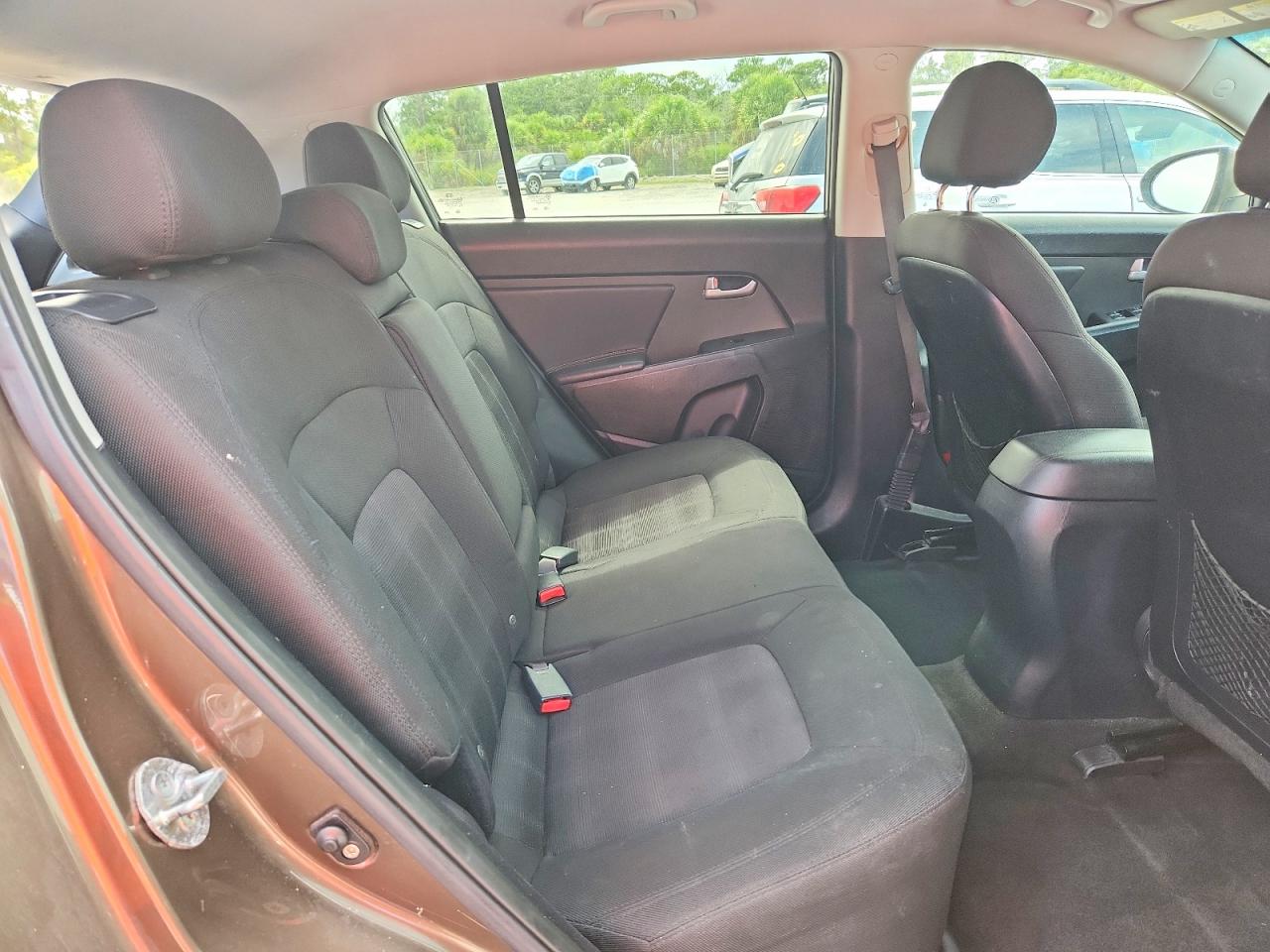 2012 Kia Sportage Lx Коричневый vin: KNDPBCA22C7282258
