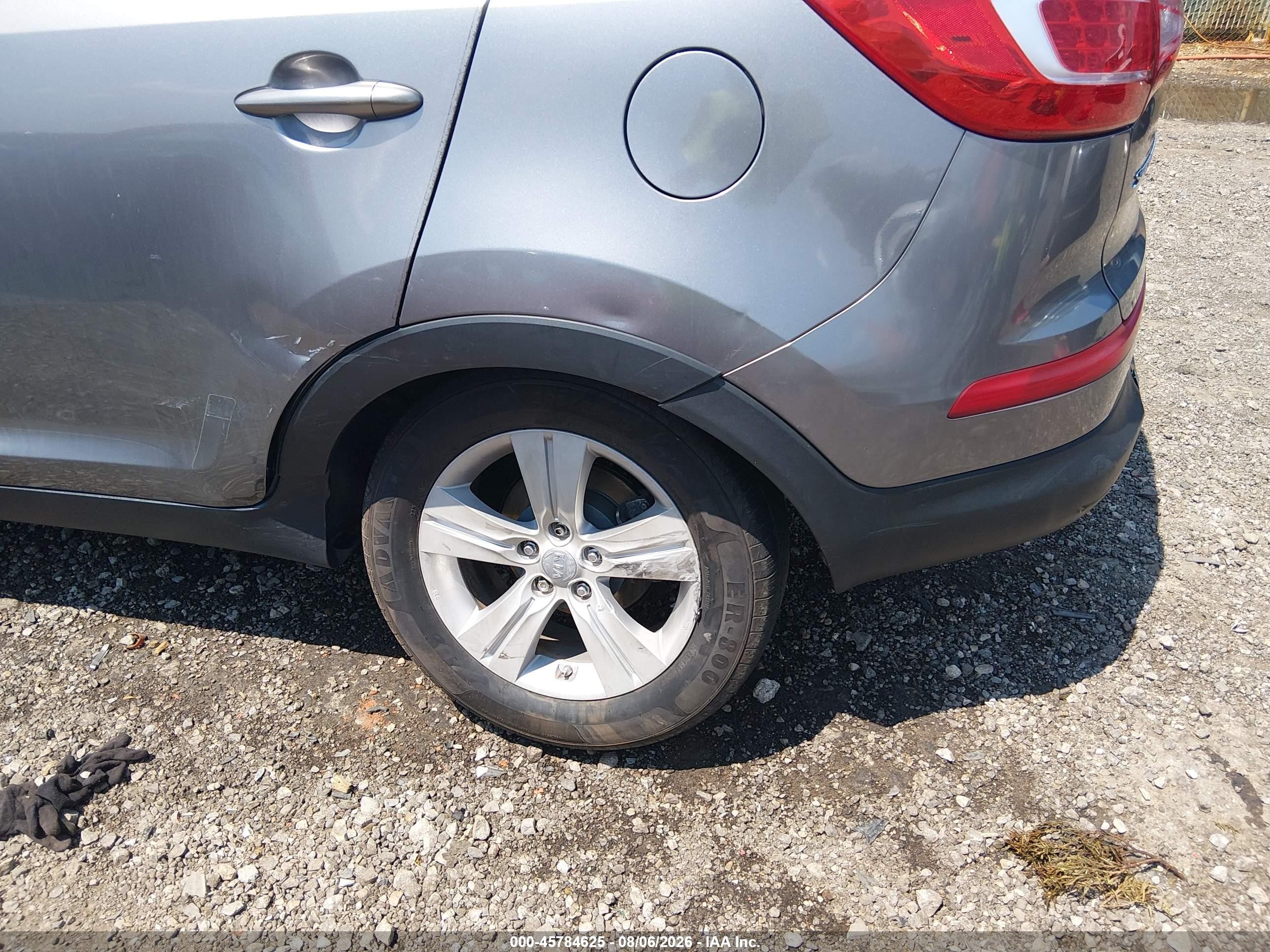 2012 Kia Sportage Lx Серебряный vin: KNDPBCA22C7287718