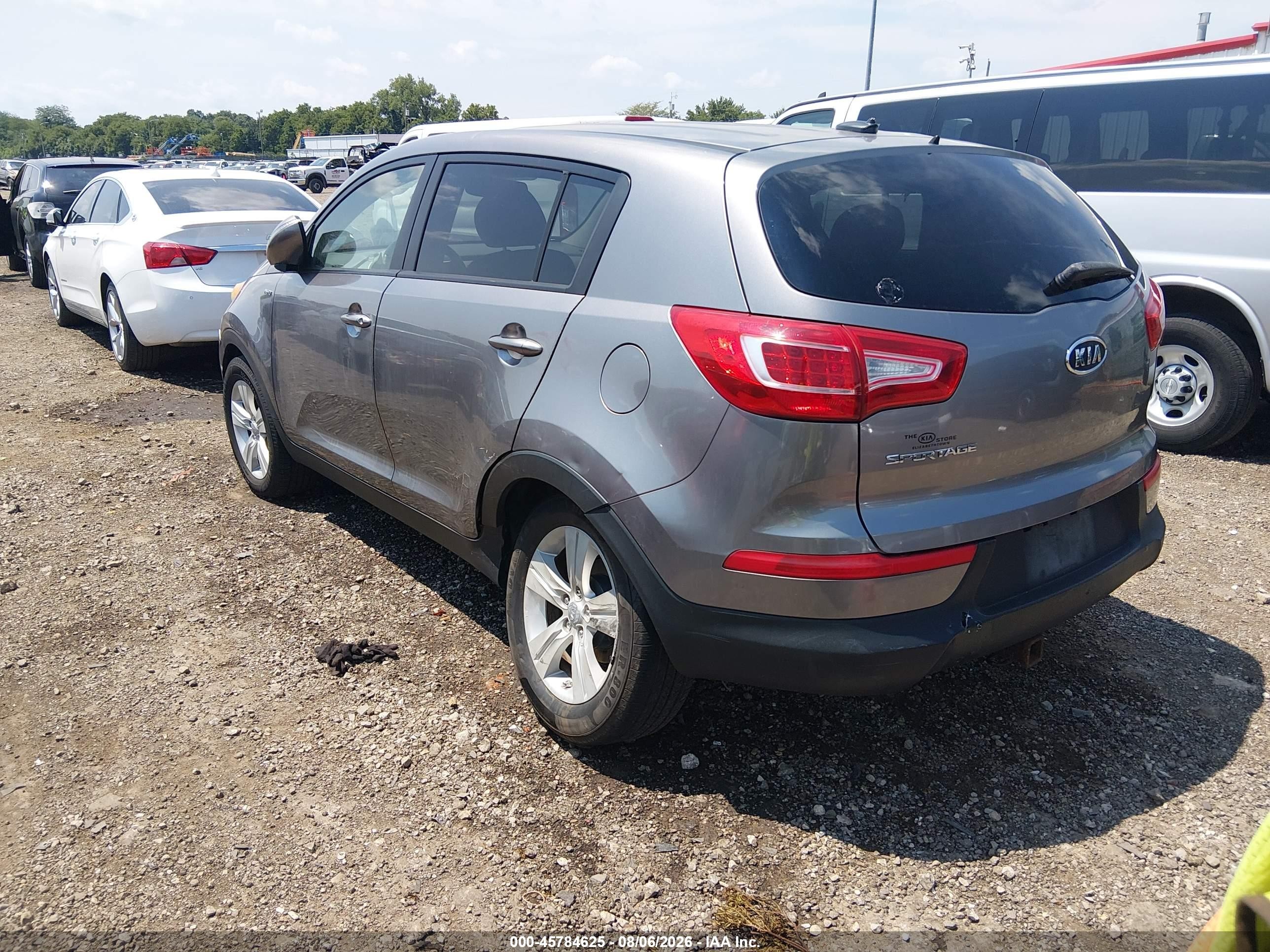 2012 Kia Sportage Lx Серебряный vin: KNDPBCA22C7287718