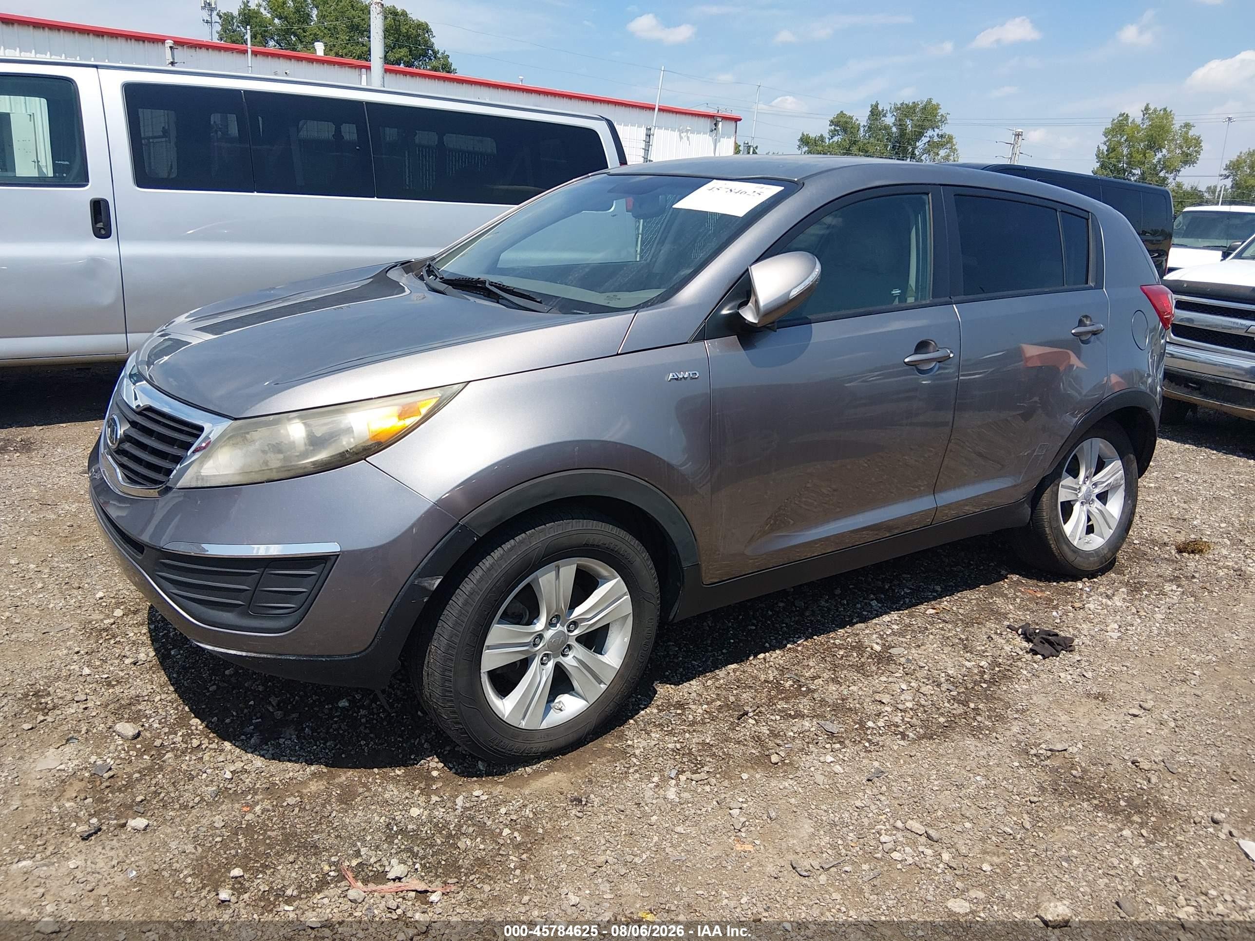 2012 Kia Sportage Lx Серебряный vin: KNDPBCA22C7287718