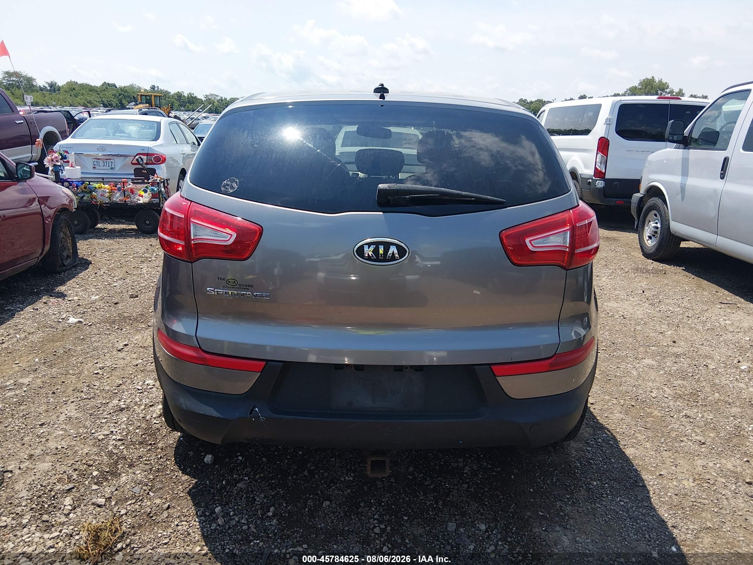 2012 Kia Sportage Lx Серебряный vin: KNDPBCA22C7287718