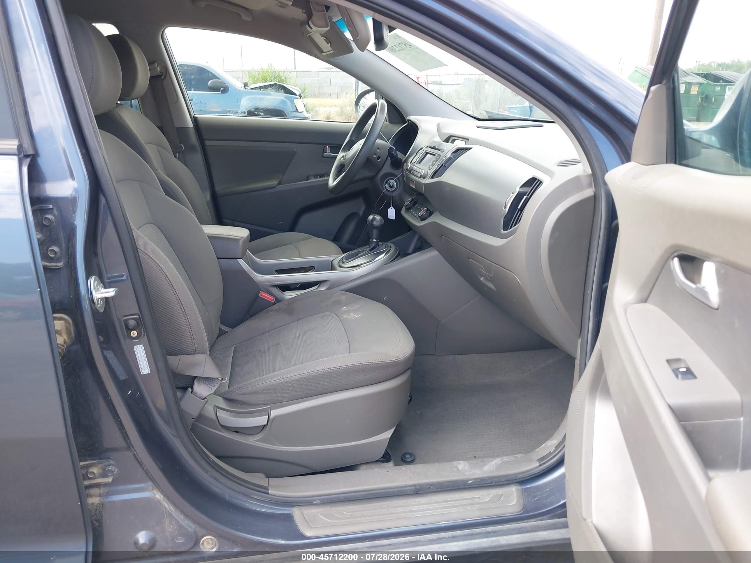 2011 Kia Sportage Lx Navy vin: KNDPBCA23B7102249
