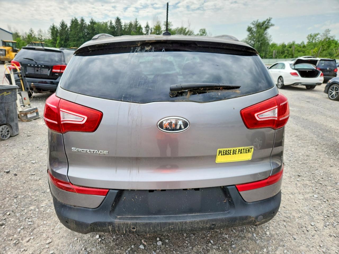 2011 Kia Sportage Lx Gray vin: KNDPBCA23B7172124