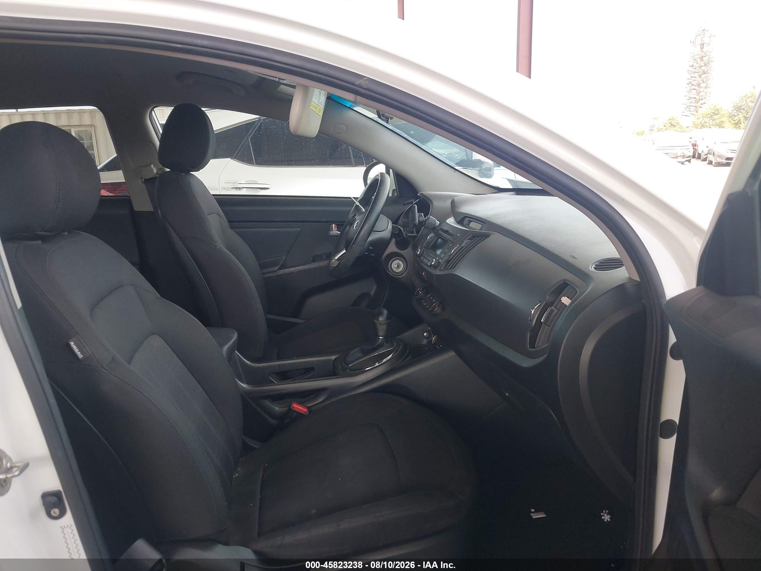2013 Kia Sportage Lx White vin: KNDPBCA23D7463046