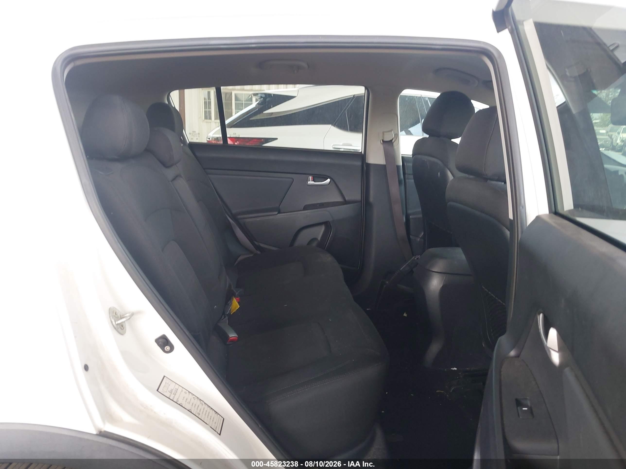 2013 Kia Sportage Lx White vin: KNDPBCA23D7463046