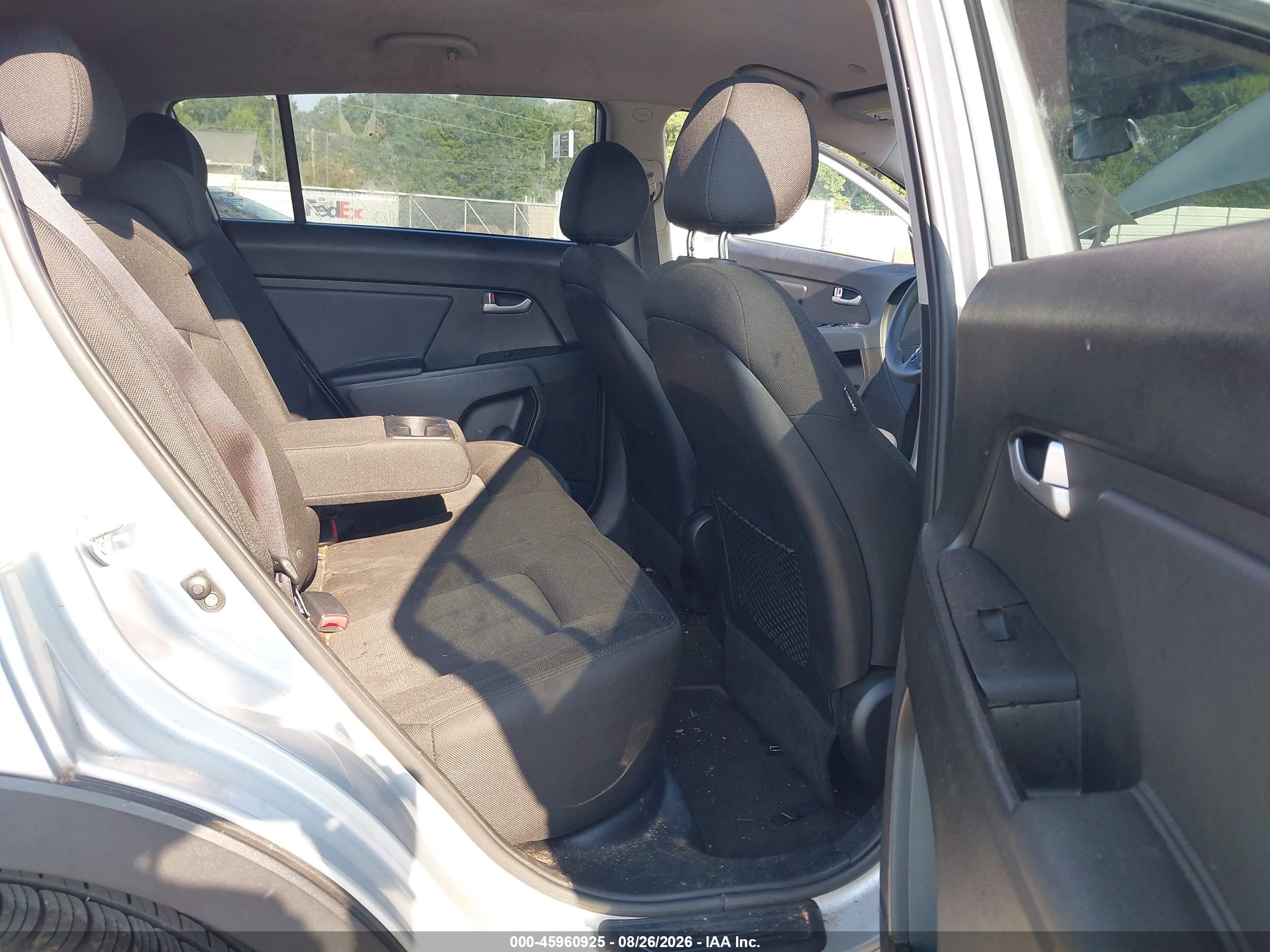 2013 Kia Sportage Lx Серебряный vin: KNDPBCA24D7356927