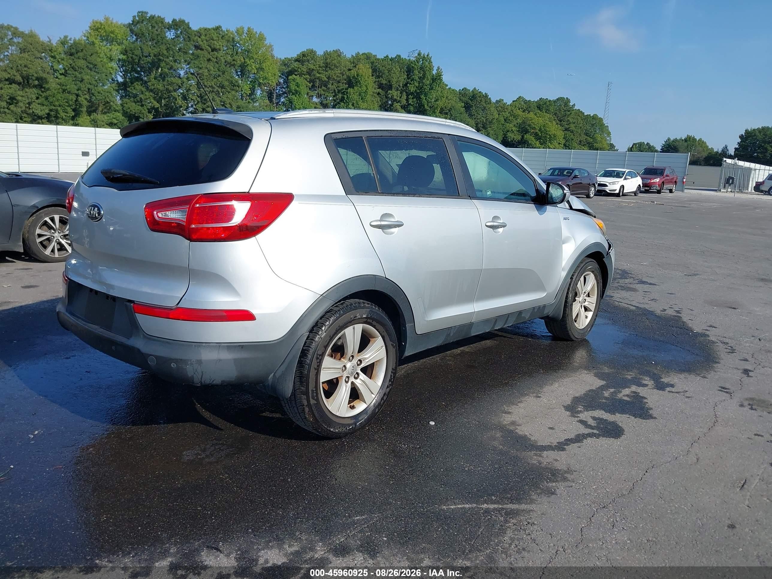 2013 Kia Sportage Lx Серебряный vin: KNDPBCA24D7356927