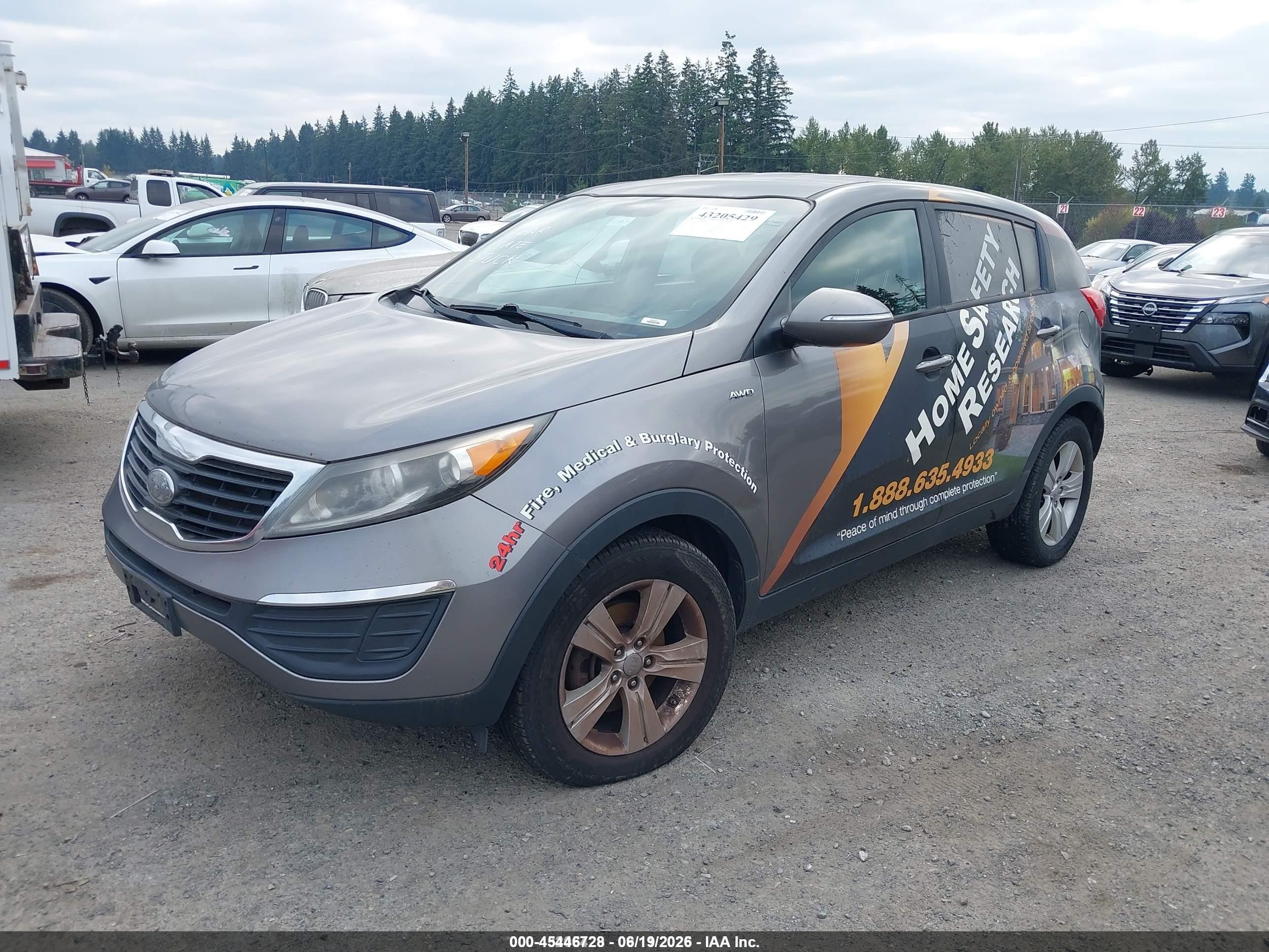 2013 Kia Sportage Lx Серебряный vin: KNDPBCA24D7400196