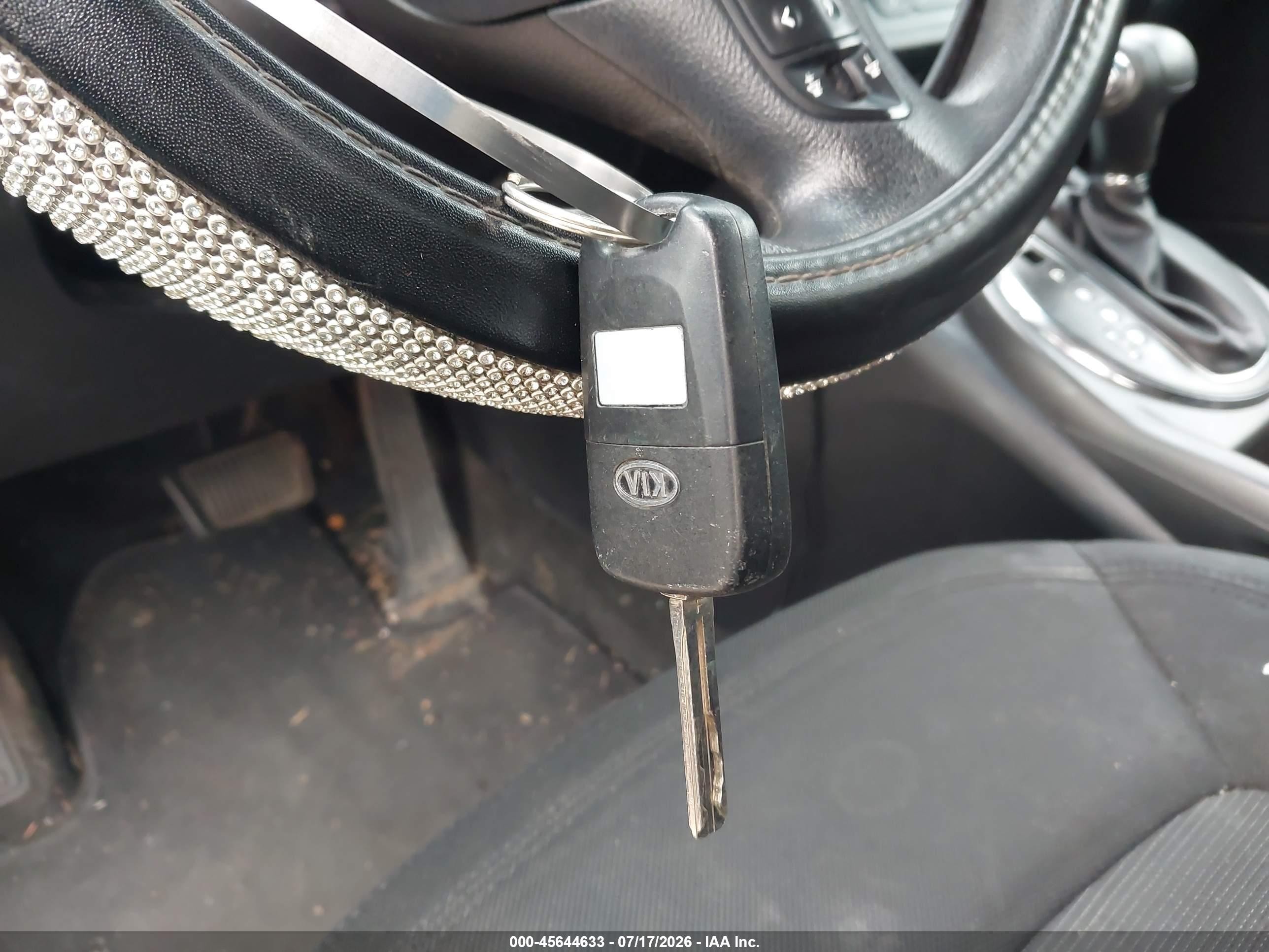 2013 Kia Sportage Lx White vin: KNDPBCA24D7432243