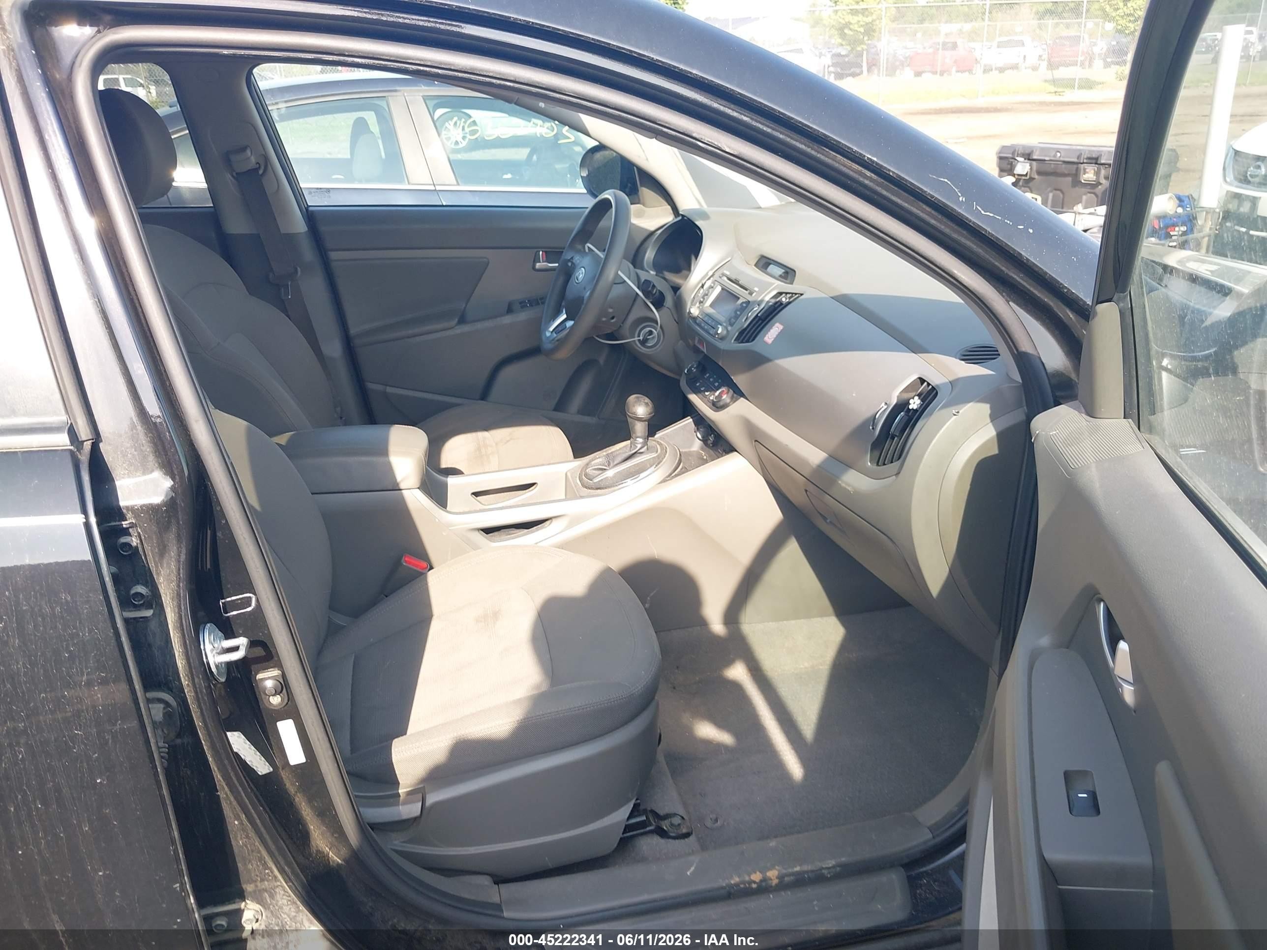 2011 Kia Sportage Lx Black vin: KNDPBCA25B7068136