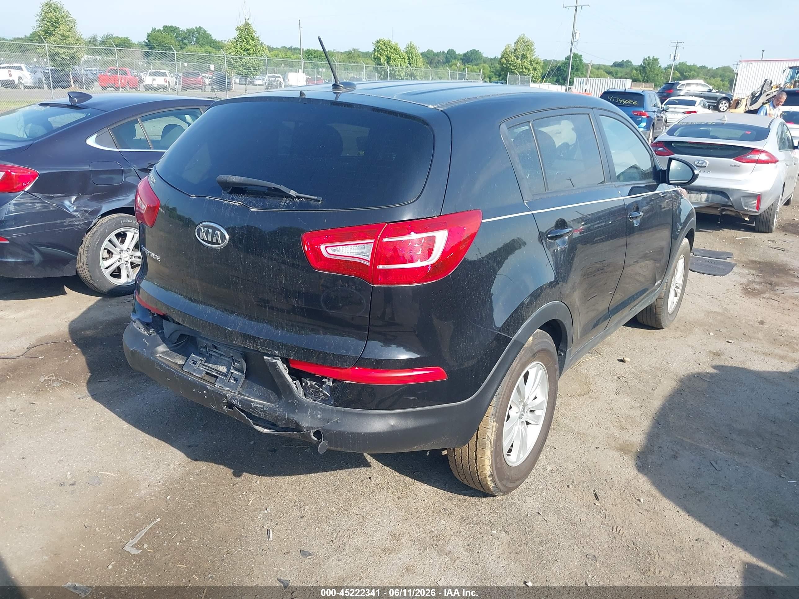 2011 Kia Sportage Lx Black vin: KNDPBCA25B7068136