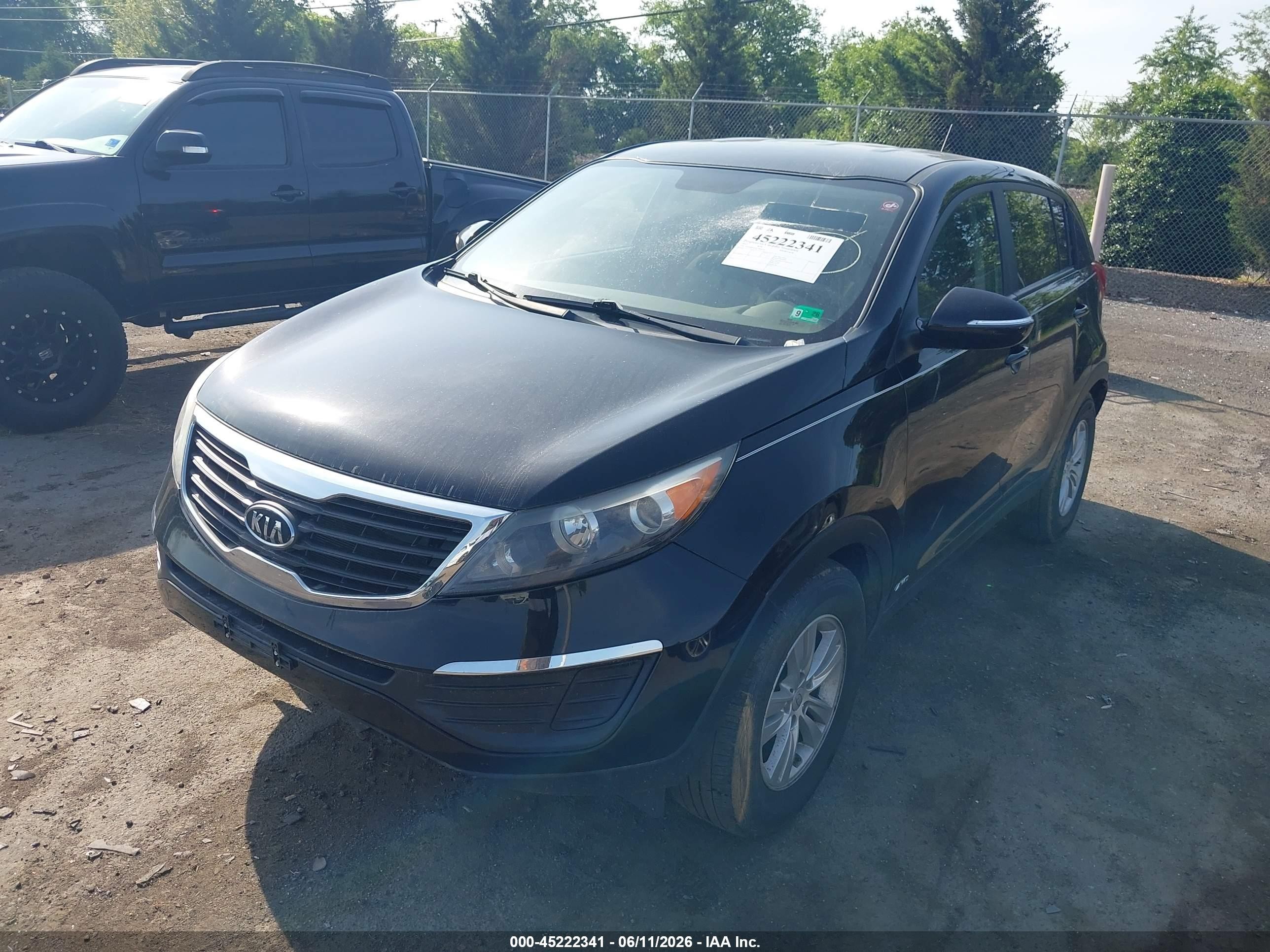 2011 Kia Sportage Lx Black vin: KNDPBCA25B7068136