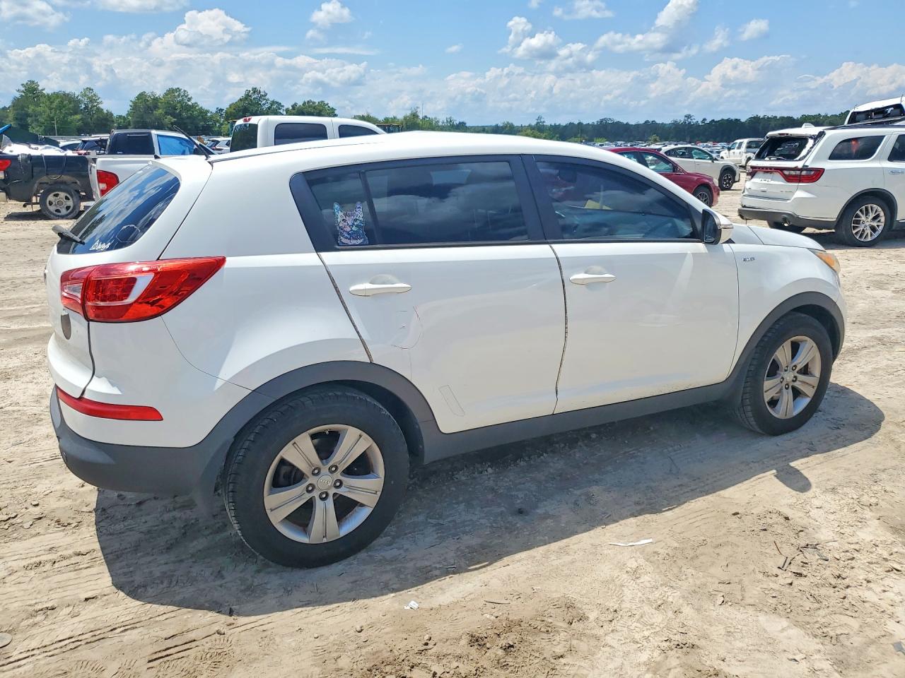 2013 Kia Sportage Lx White vin: KNDPBCA25D7543478