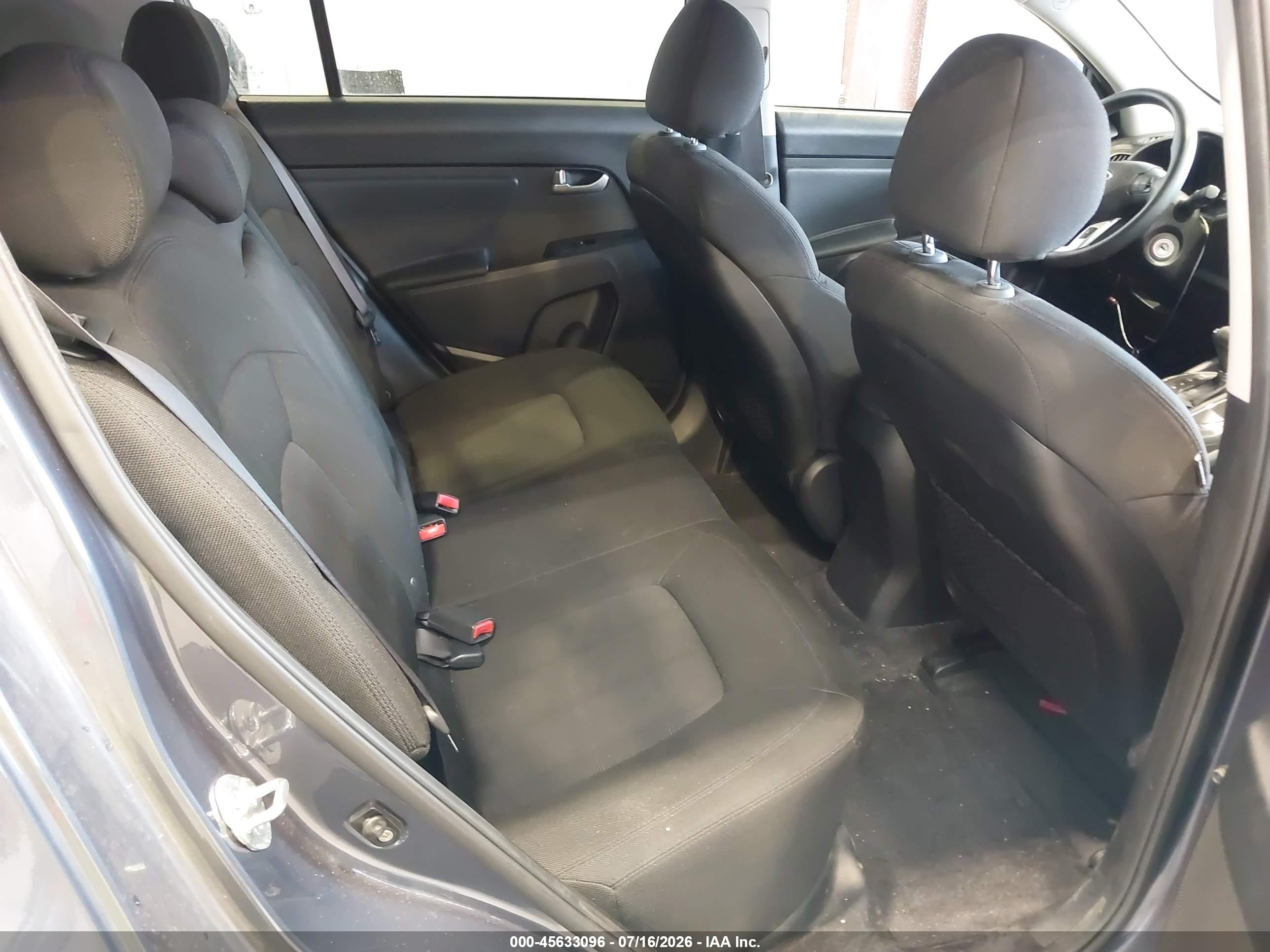 2011 Kia Sportage Lx Gray vin: KNDPBCA26B7030589