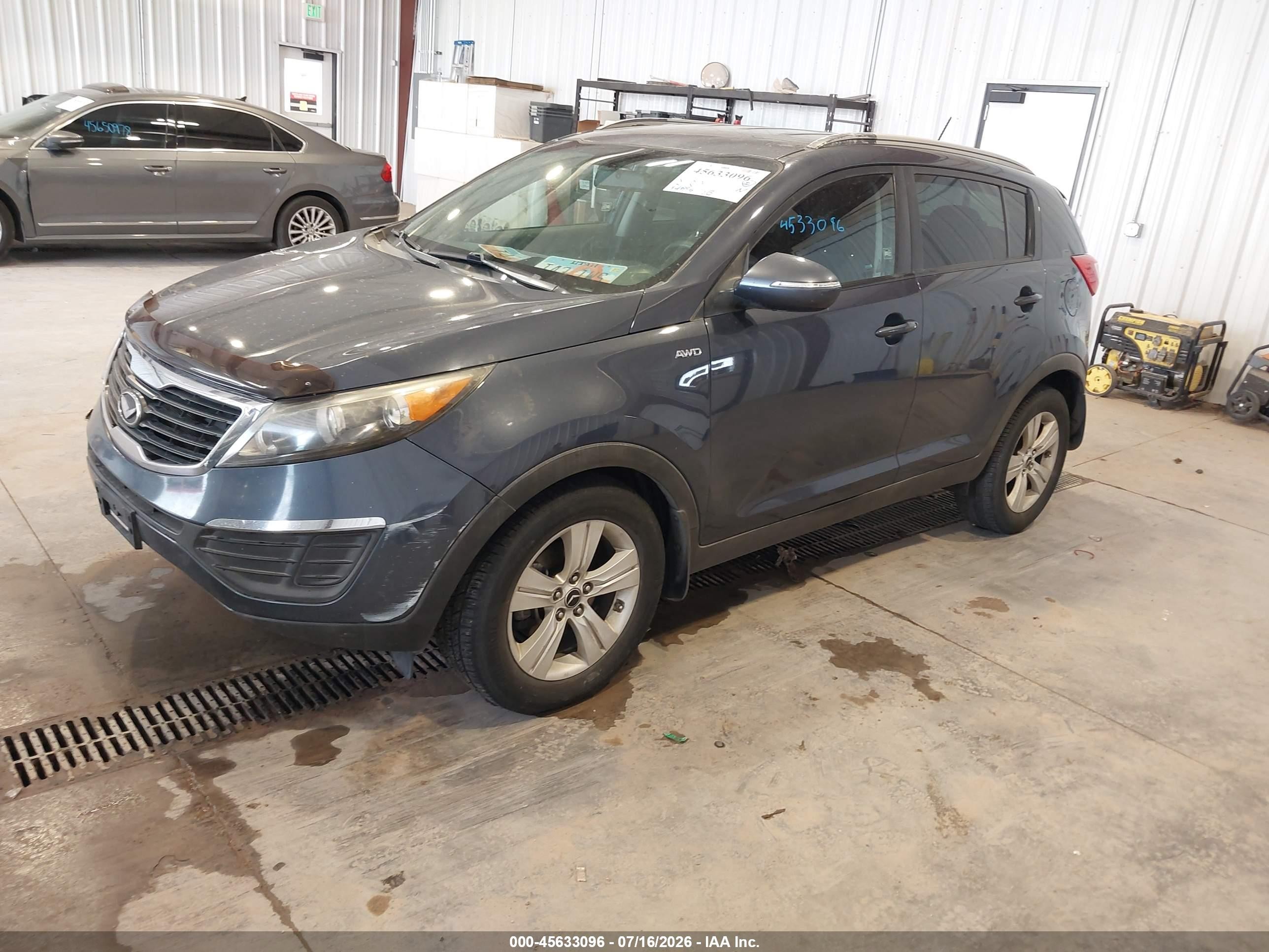 2011 Kia Sportage Lx Gray vin: KNDPBCA26B7030589
