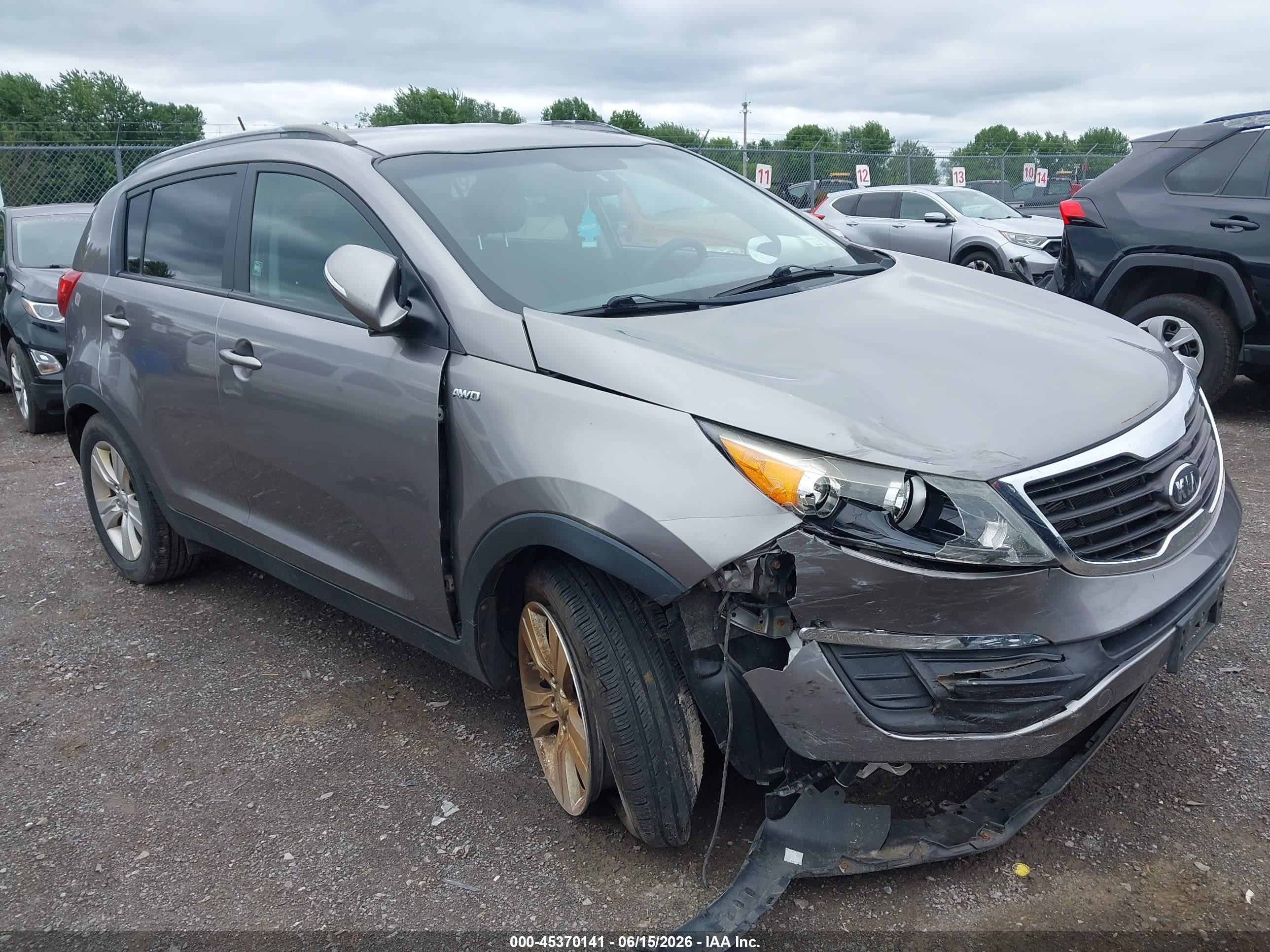 2011 Kia Sportage Lx Gray vin: KNDPBCA26B7166625